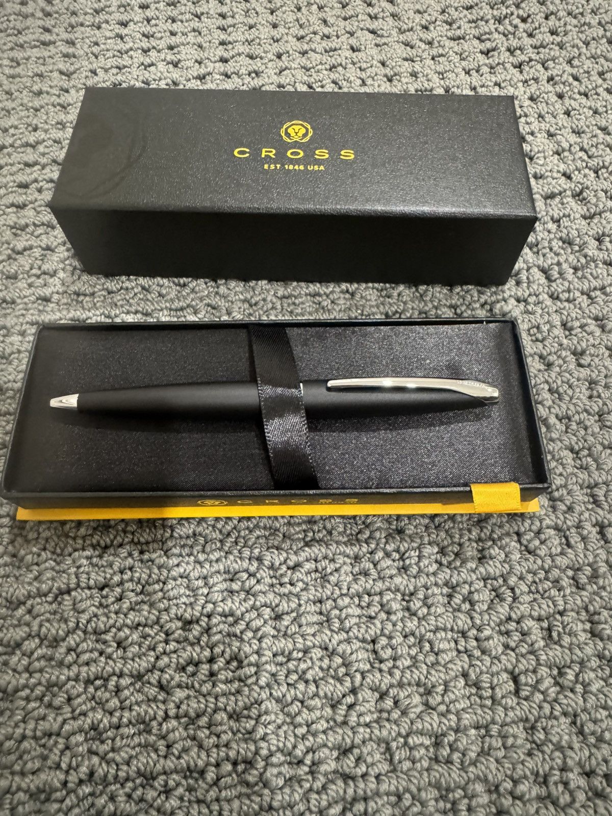 Mark Cross Brand New in box Cross ballpoint pen in basalt black Size ONE SIZE - 1 Thumbnail