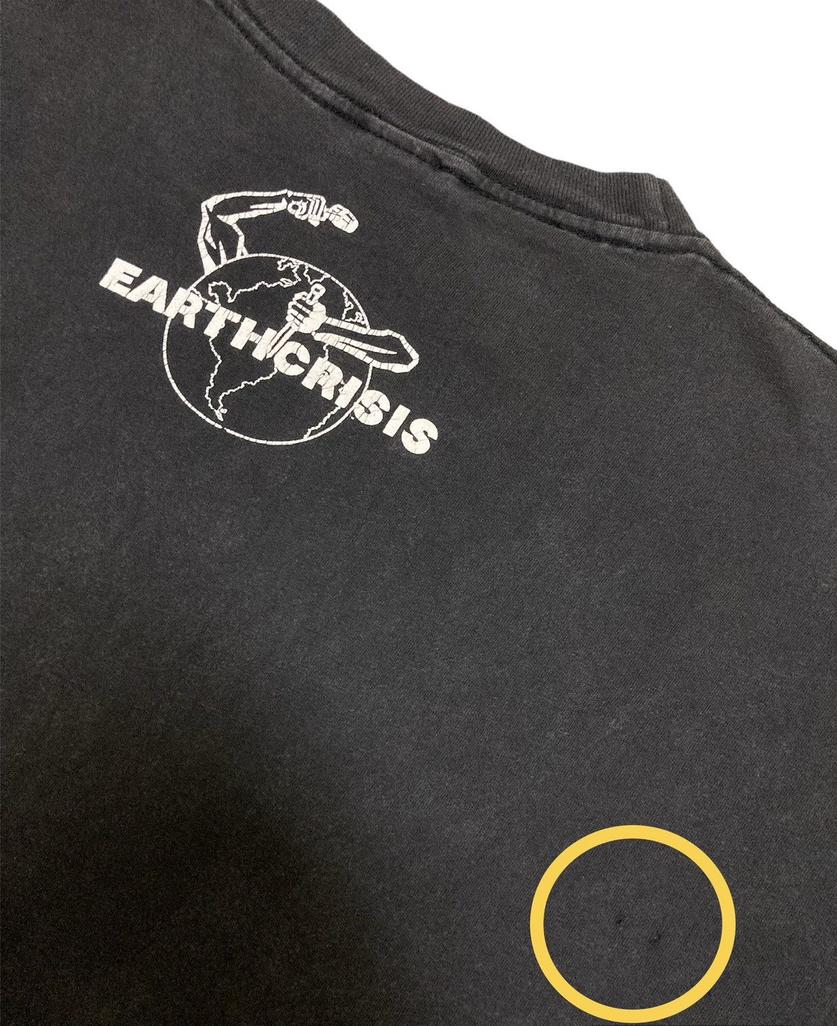 Band Tees Vintage Earth Crisis T-Shirt Size US XL / EU 56 / 4 - 17 Thumbnail