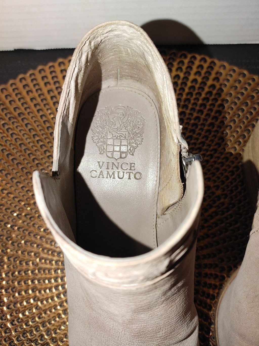 Vince Camuto Vince Camuto Nenva Booties Size 7M Size US 7 / IT 37 - 7 Thumbnail