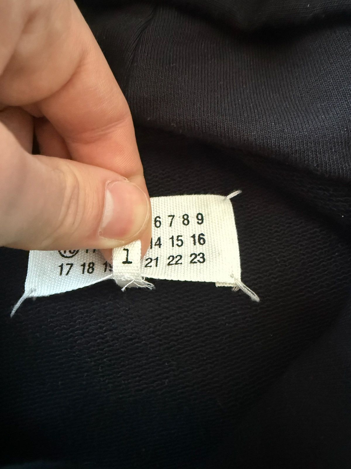 Maison Margiela Maison Margiela Numbers Logo Hoodie Size US L / EU 52-54 / 3 - 5 Thumbnail