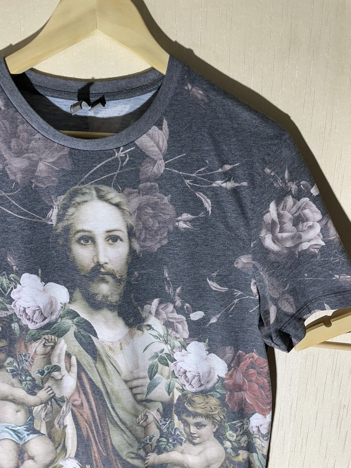 Asos × True Religion Jesus and angels all over print streetwear T shirt Size US M / EU 48-50 / 2 - 2 Thumbnail