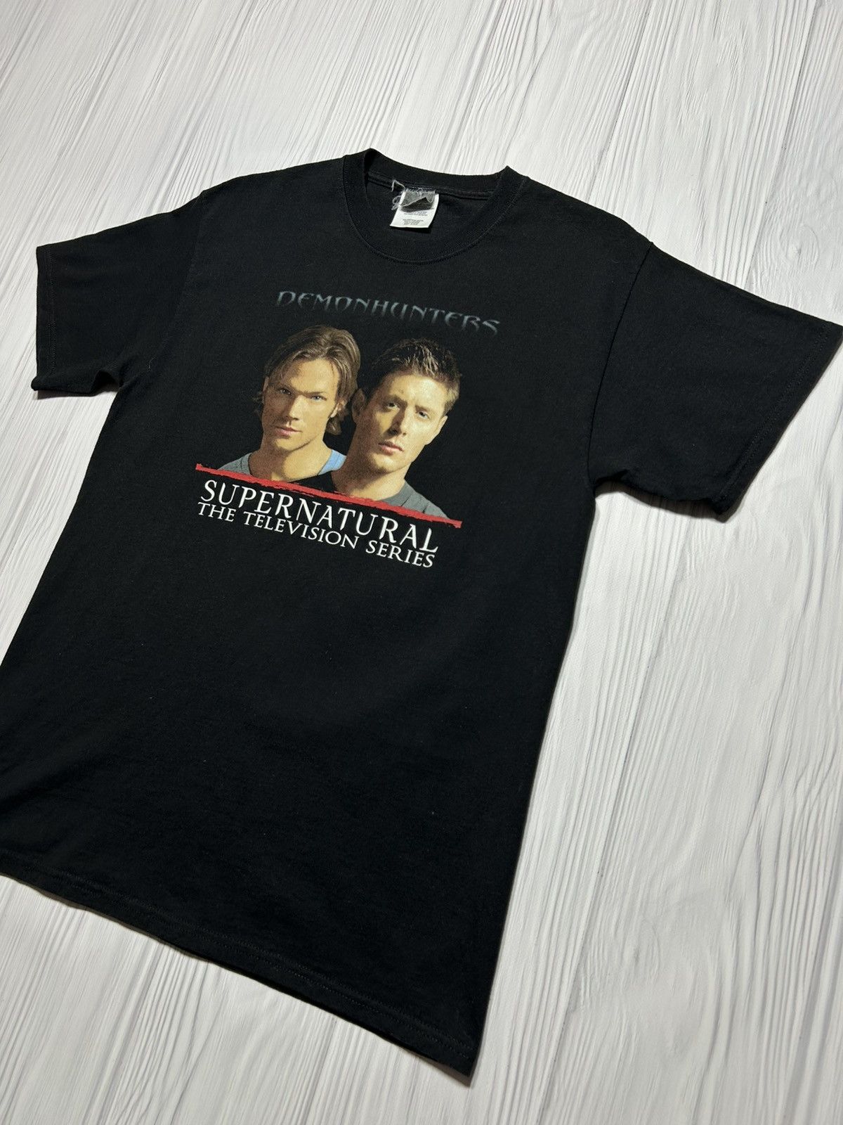 Vintage Vintage Supernatural Demonhunters Dean and Sam Promo T-Shirt Size US M / EU 48-50 / 2 - 2 Thumbnail