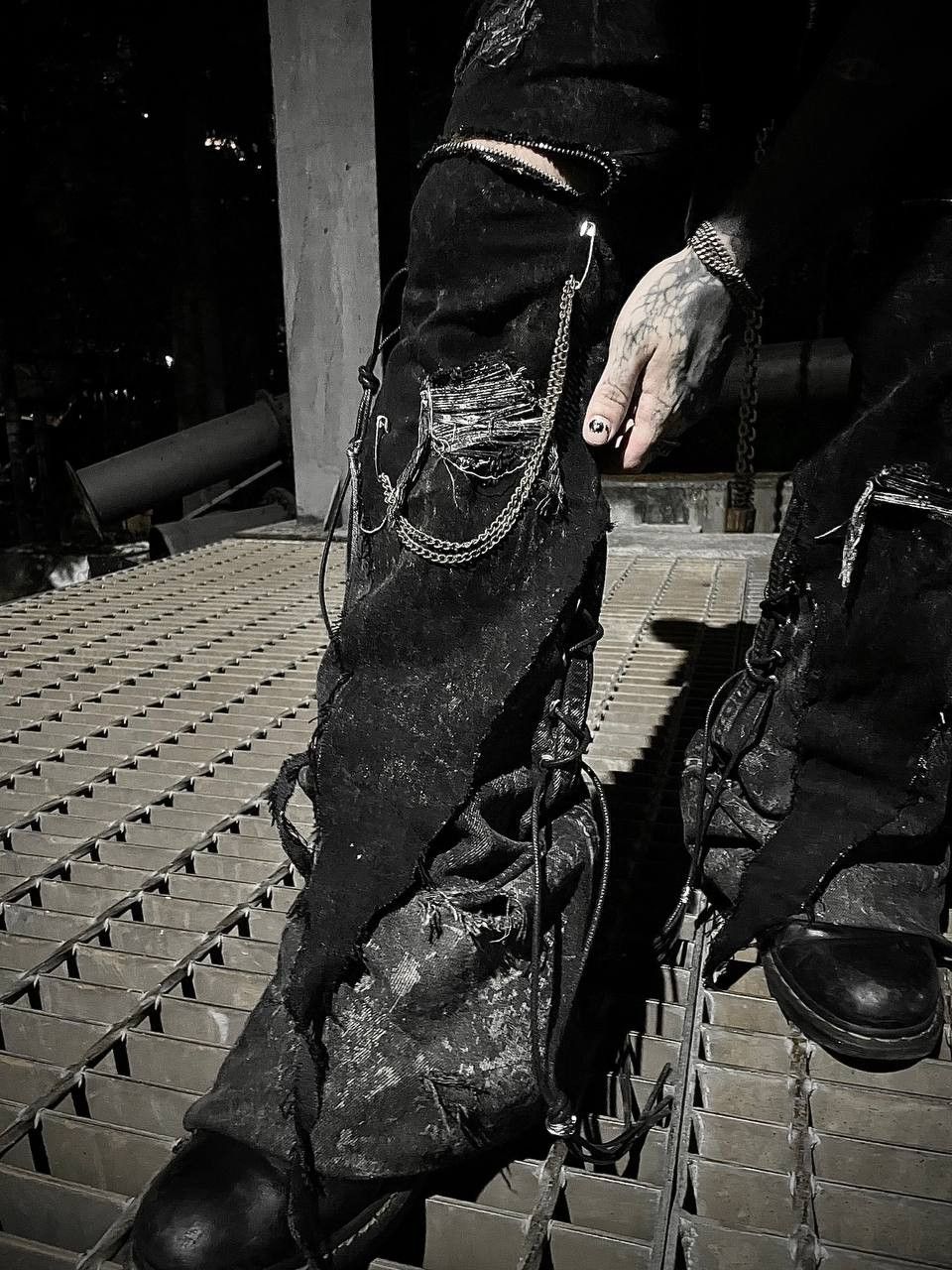 Other Custom Vkei Grunge Jeans Size US 33 - 2 Thumbnail