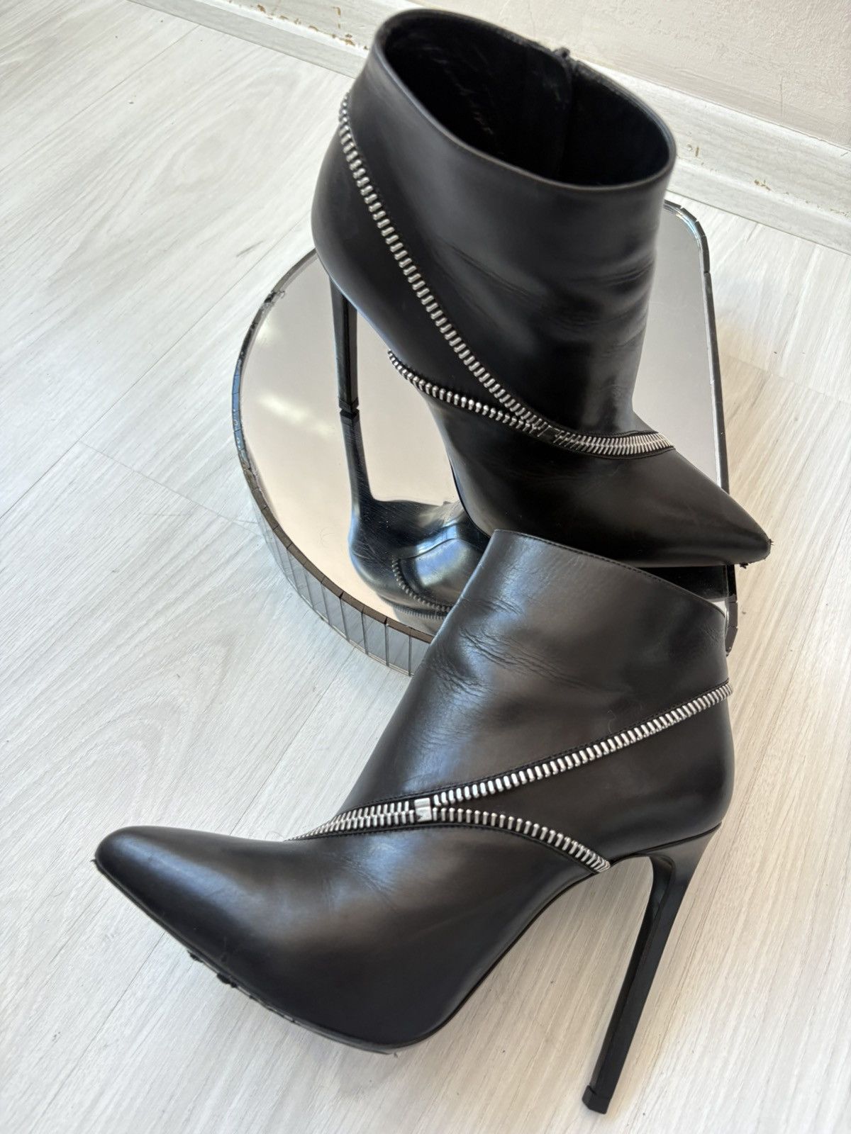 Yves Saint Laurent Yves Saint Laurent boots Size US 6.5 / IT 36.5 - 14 Thumbnail