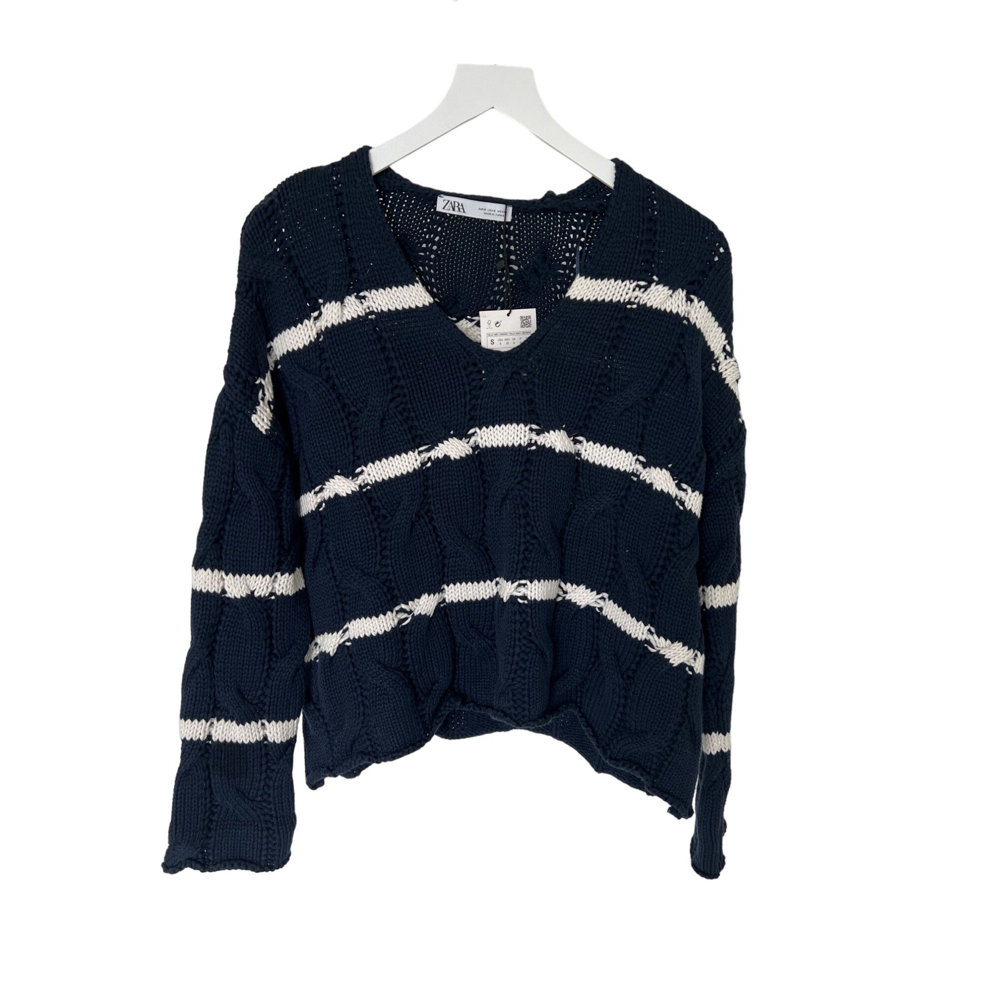 Zara Zara Navy Striped Chunky Knit Sweater Size S / US 4 / IT 40 - 1 Thumbnail