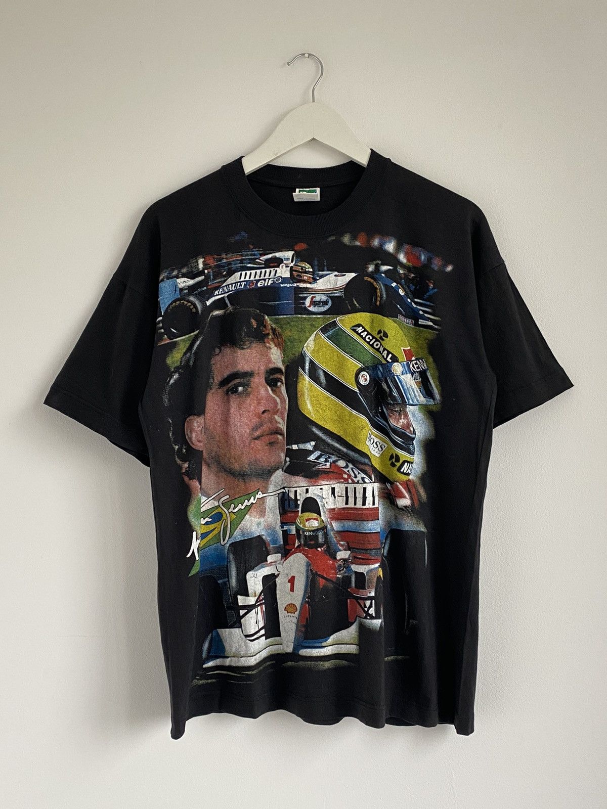 Vintage Vintage Aryton Senna AOP Formula 1 Racing Memorial Tee Size US L / EU 52-54 / 3 - 1 Thumbnail