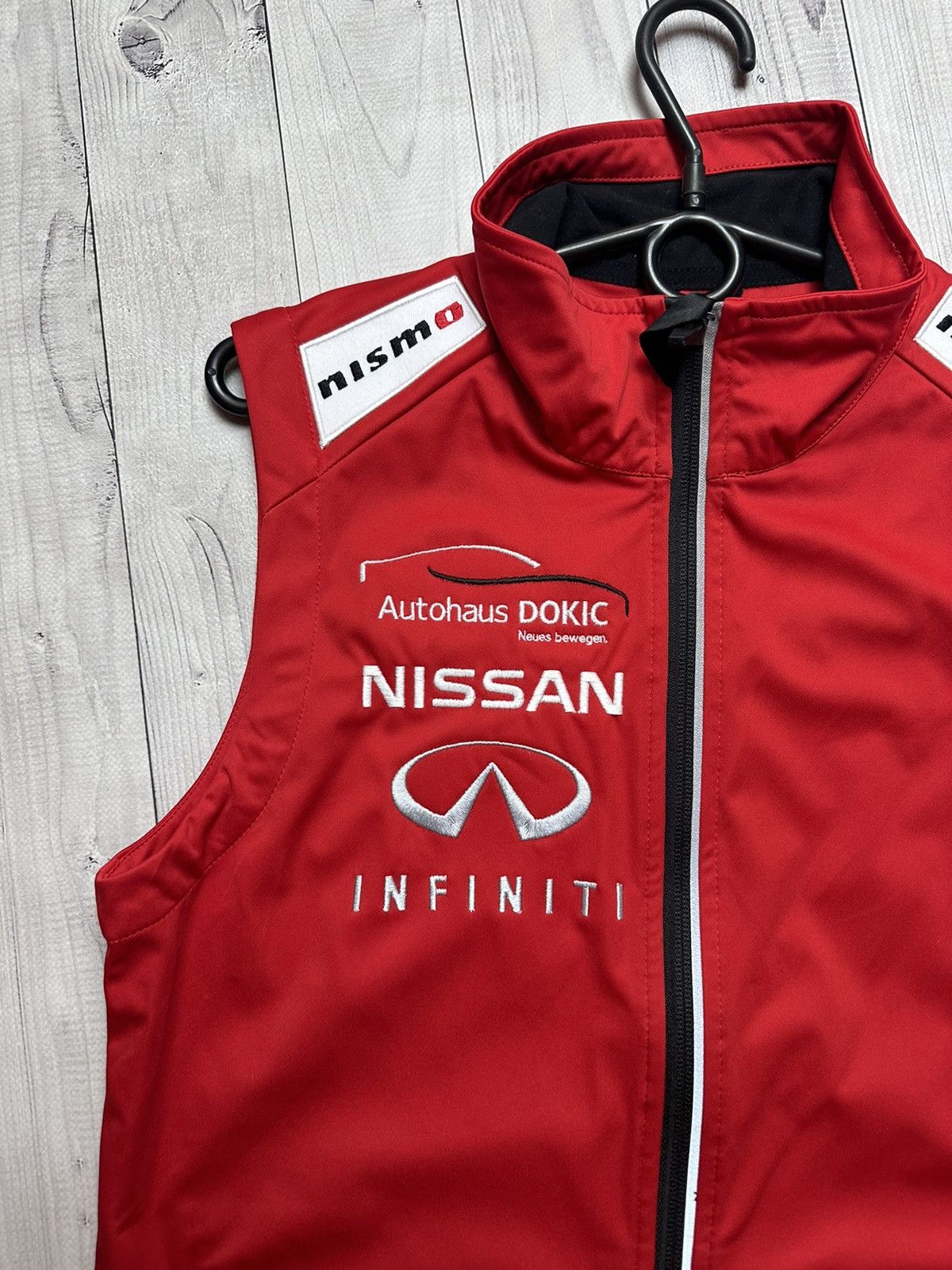 Vintage Vintage Nissan Infinity racing vest size Xs Red logo Size US XS / EU 42 / 0 - 2 Thumbnail