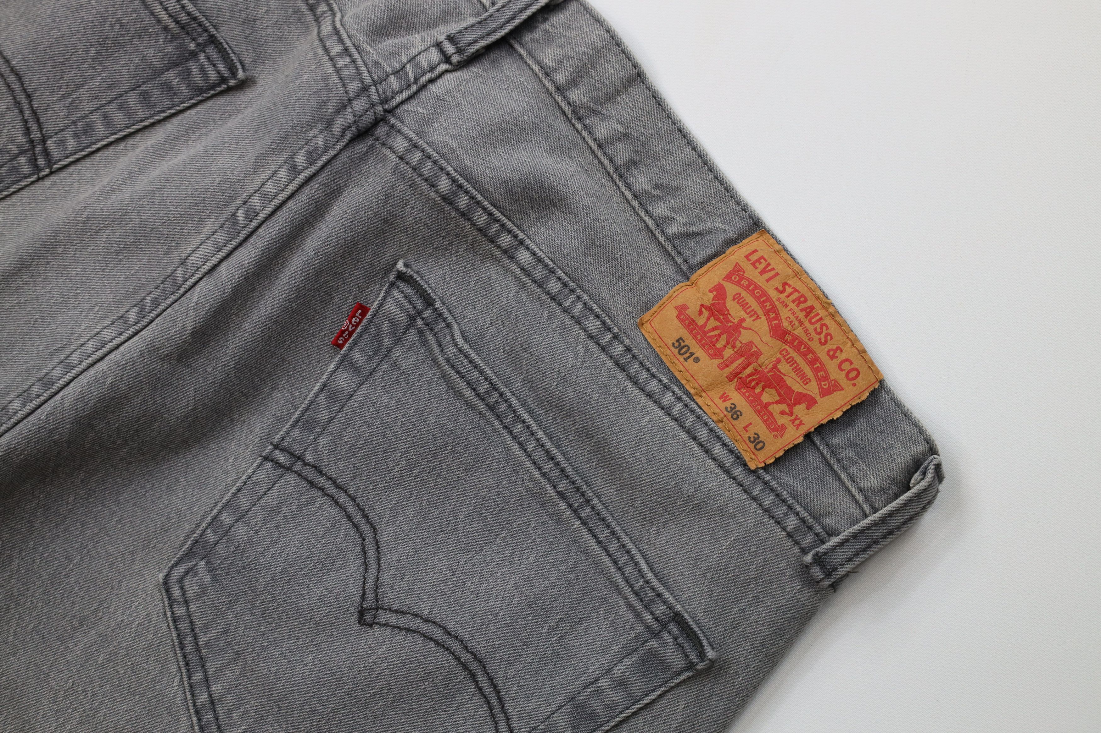 Levi's Vintage Y2K Levis 505xx Fly Regular Straight Leg Jeans Gray Size US 36 / EU 52 - 13 Thumbnail