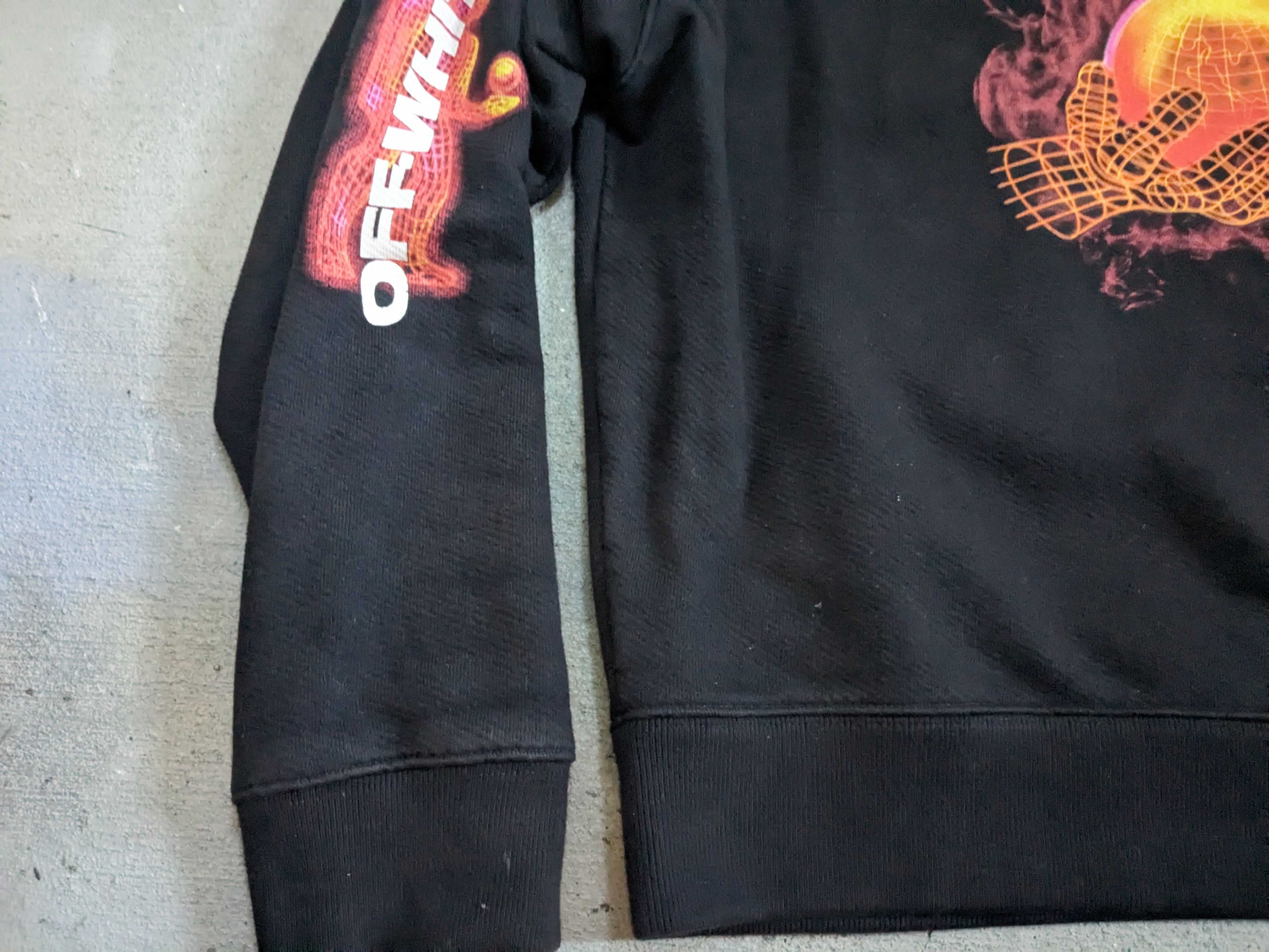 Off-White Off-White Hands & Planet Sweatshirt Crewneck Sweater Black Size US L / EU 52-54 / 3 - 3 Thumbnail