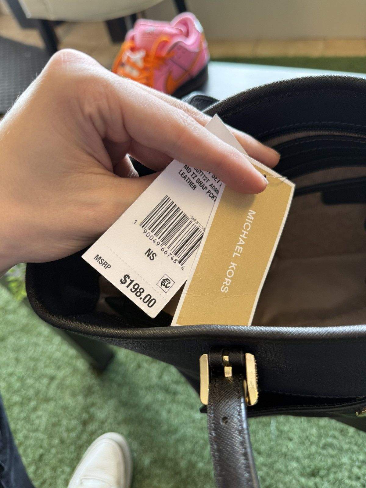 Michael Kors Women’s Michael Kors Purse Blue Brand New Size ONE SIZE - 8 Thumbnail