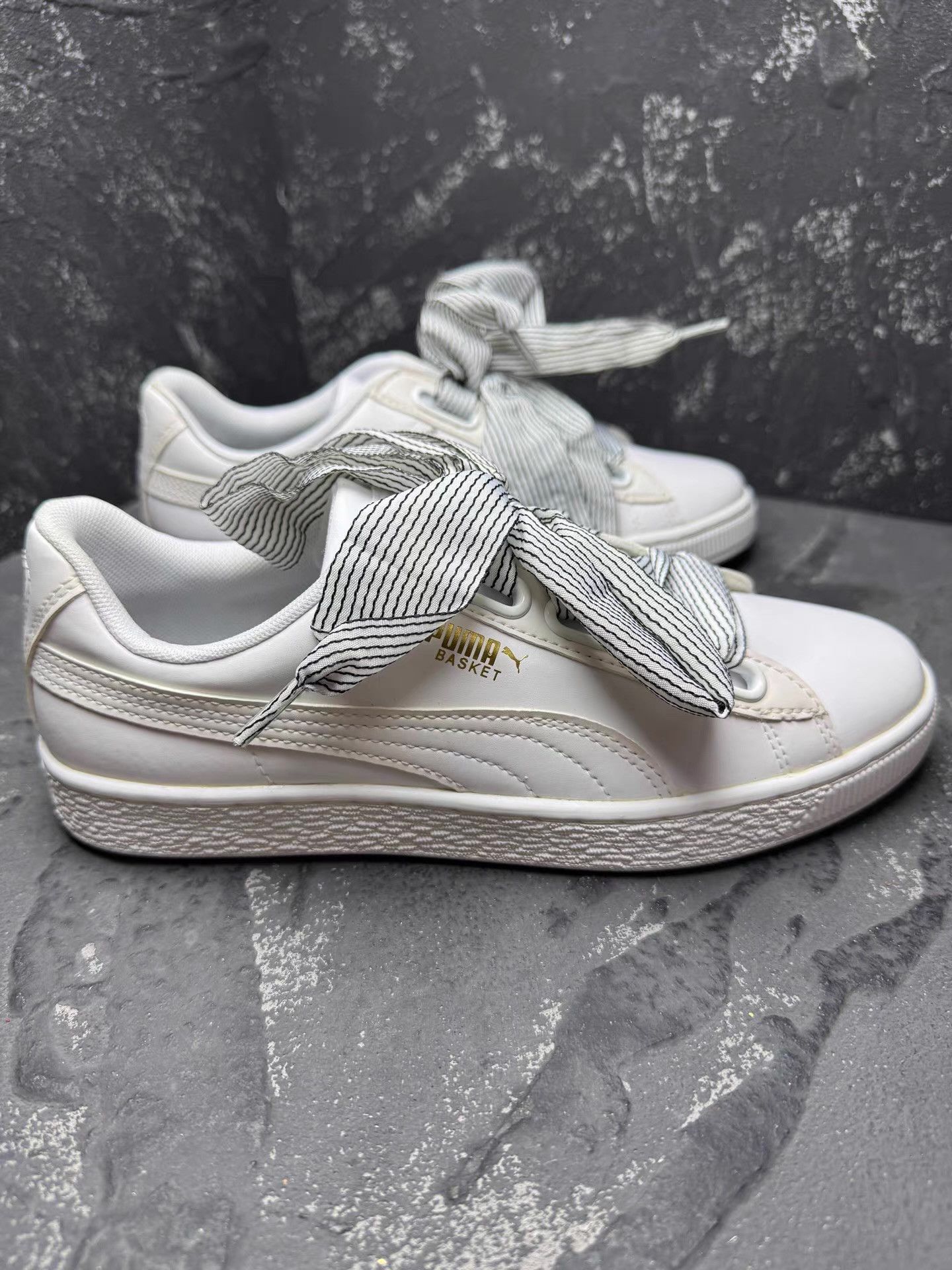Puma PUMA White Milk Sneakers with Ribbon Q10 Size US 8.5 / IT 38.5 - 5 Thumbnail