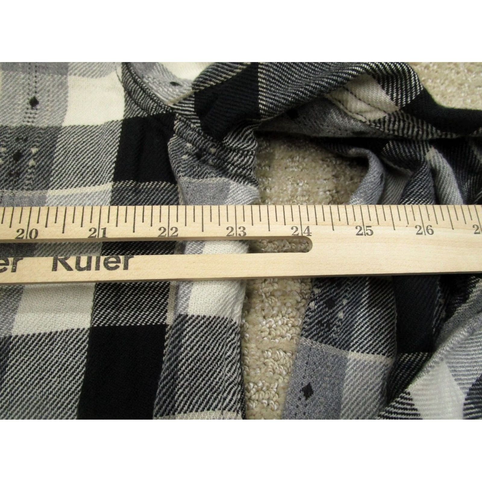 Frye Frye Shirt Men XL Black Plaid Flannel Long Sleeve Button-Up Casual Workwear Vintage: No Women? Size US XL / EU 56 / 4 - 5 Thumbnail