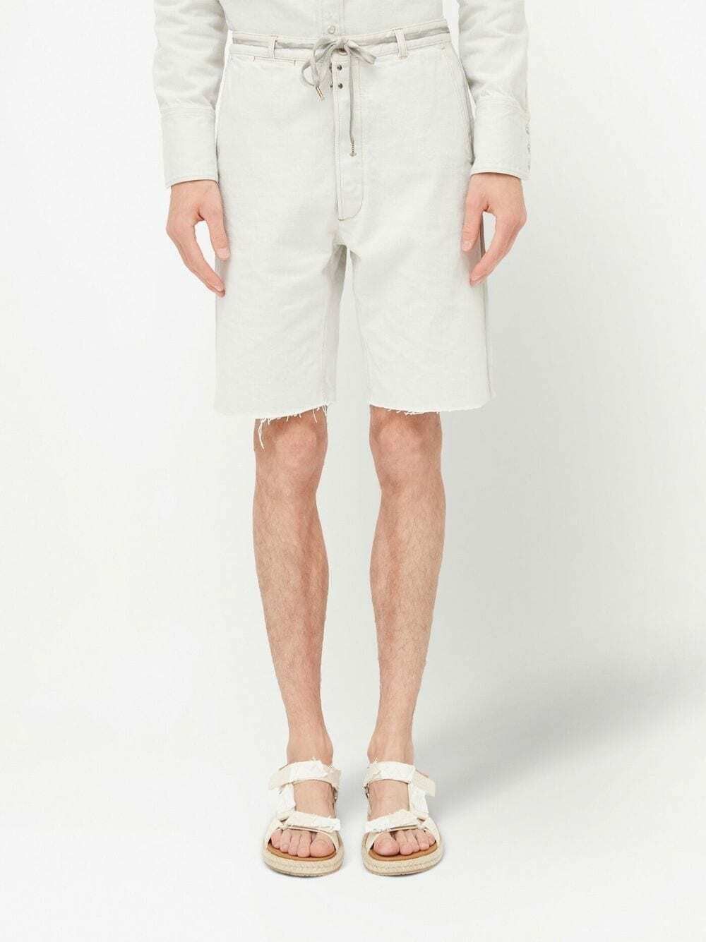 image of Maison Margiela O1W1Db10324 Shorts In Off White, Men's (Size 30)