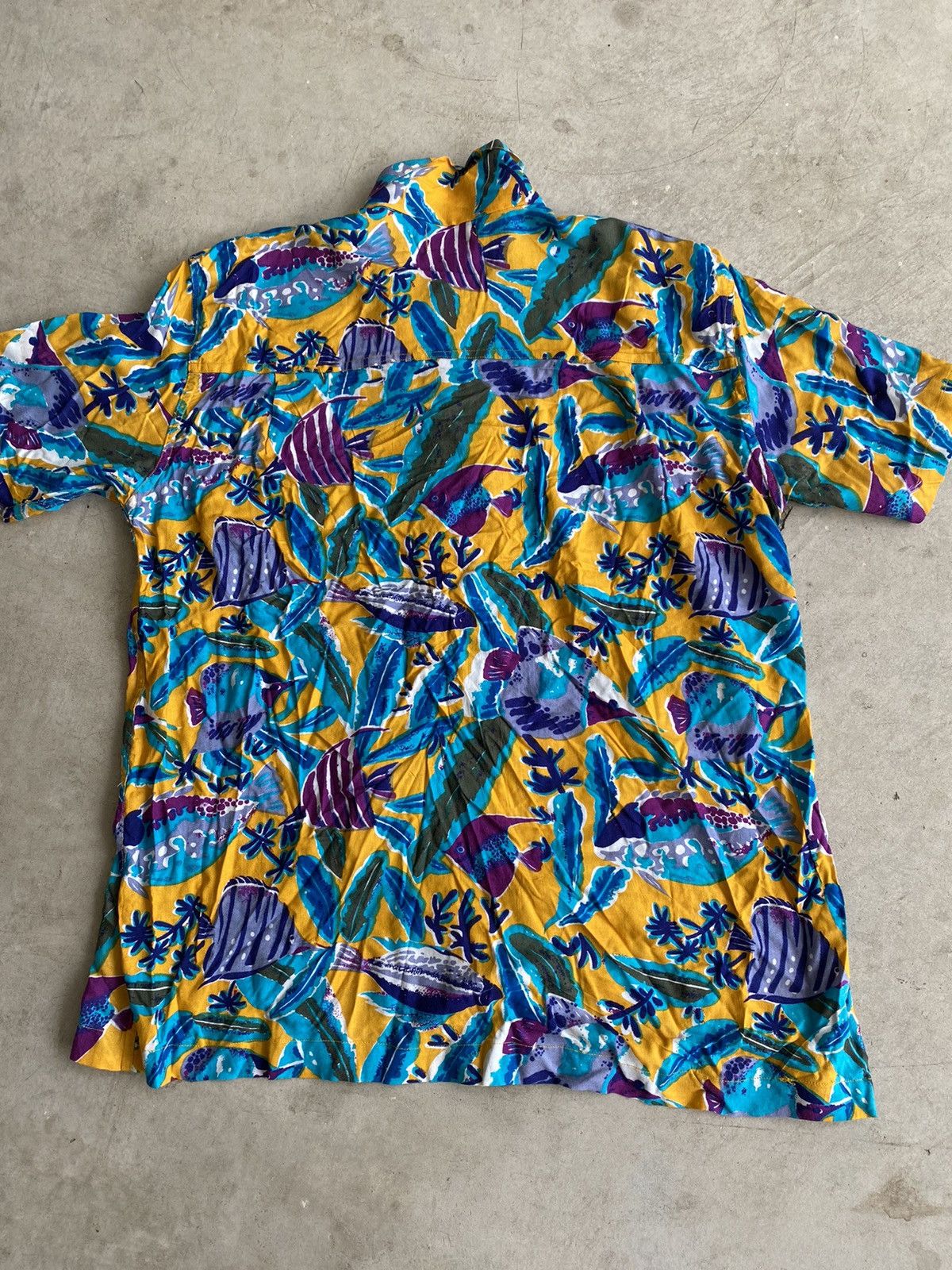 Vintage Beach Fish Aloha Rayon Shirt Medium Size US M / EU 48-50 / 2 - 4 Thumbnail