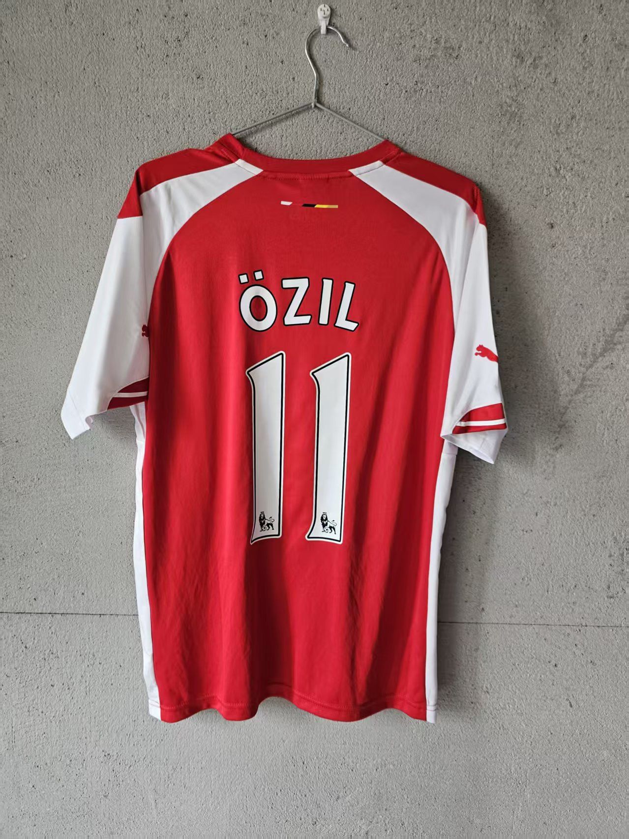 Other Arsenal #11 Mesut Özil Jersey Size US S / EU 44-46 / 1 - 1 Thumbnail