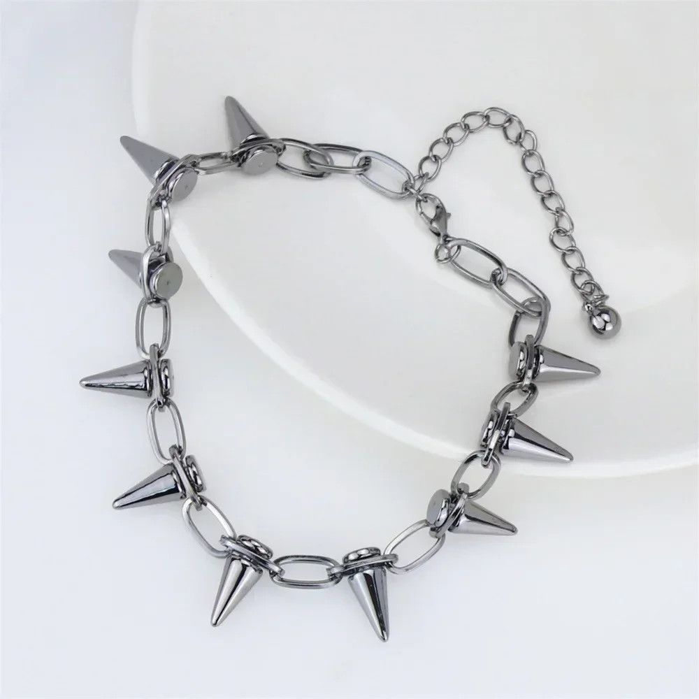 Jewelry Punk Spike Chokers Goth Rivet Spike Link Chain Necklace Size ONE SIZE - 1 Thumbnail