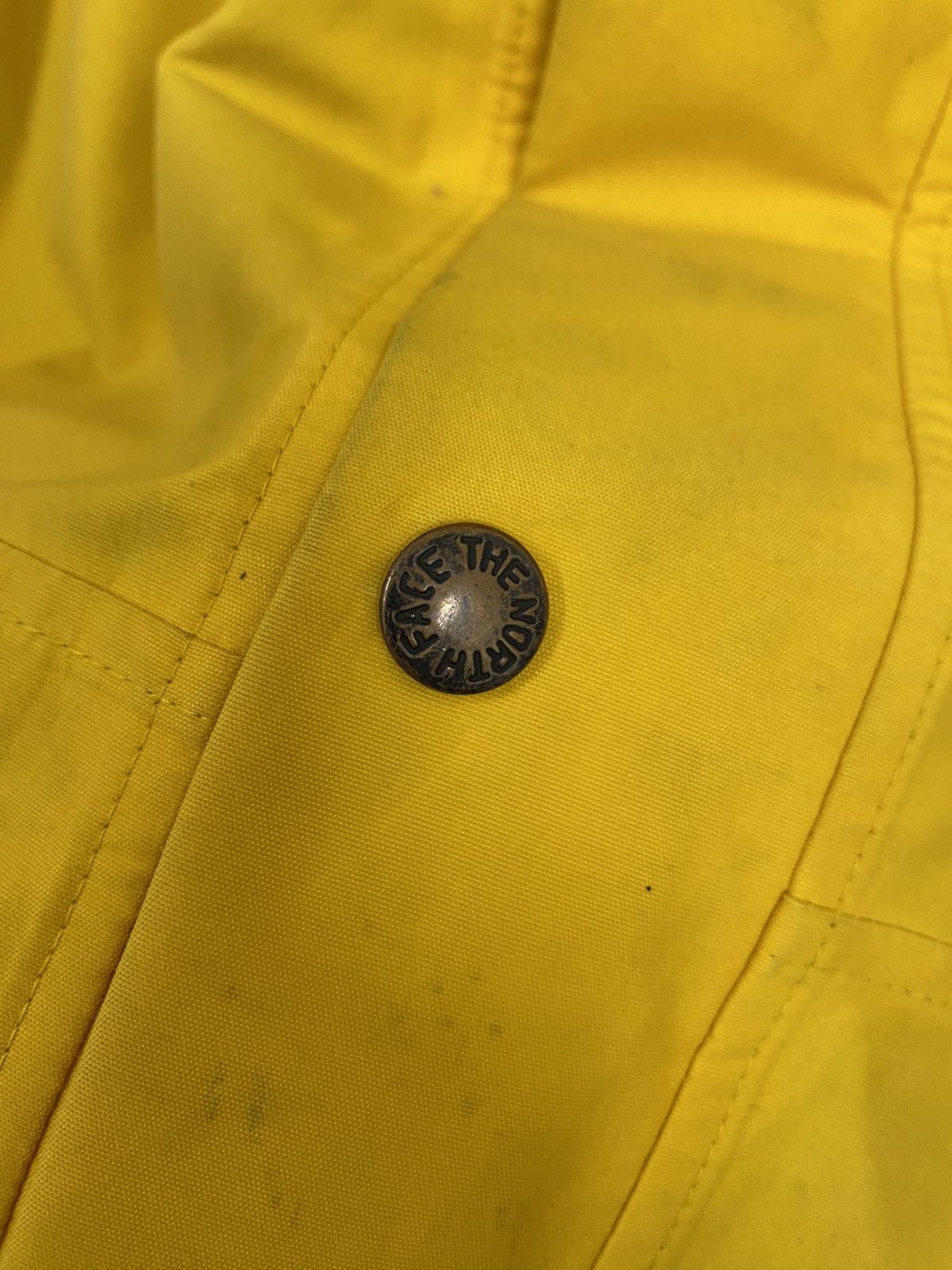 The North Face The North Face Goretex Outwear Yellow Size US L / EU 52-54 / 3 - 17 Thumbnail