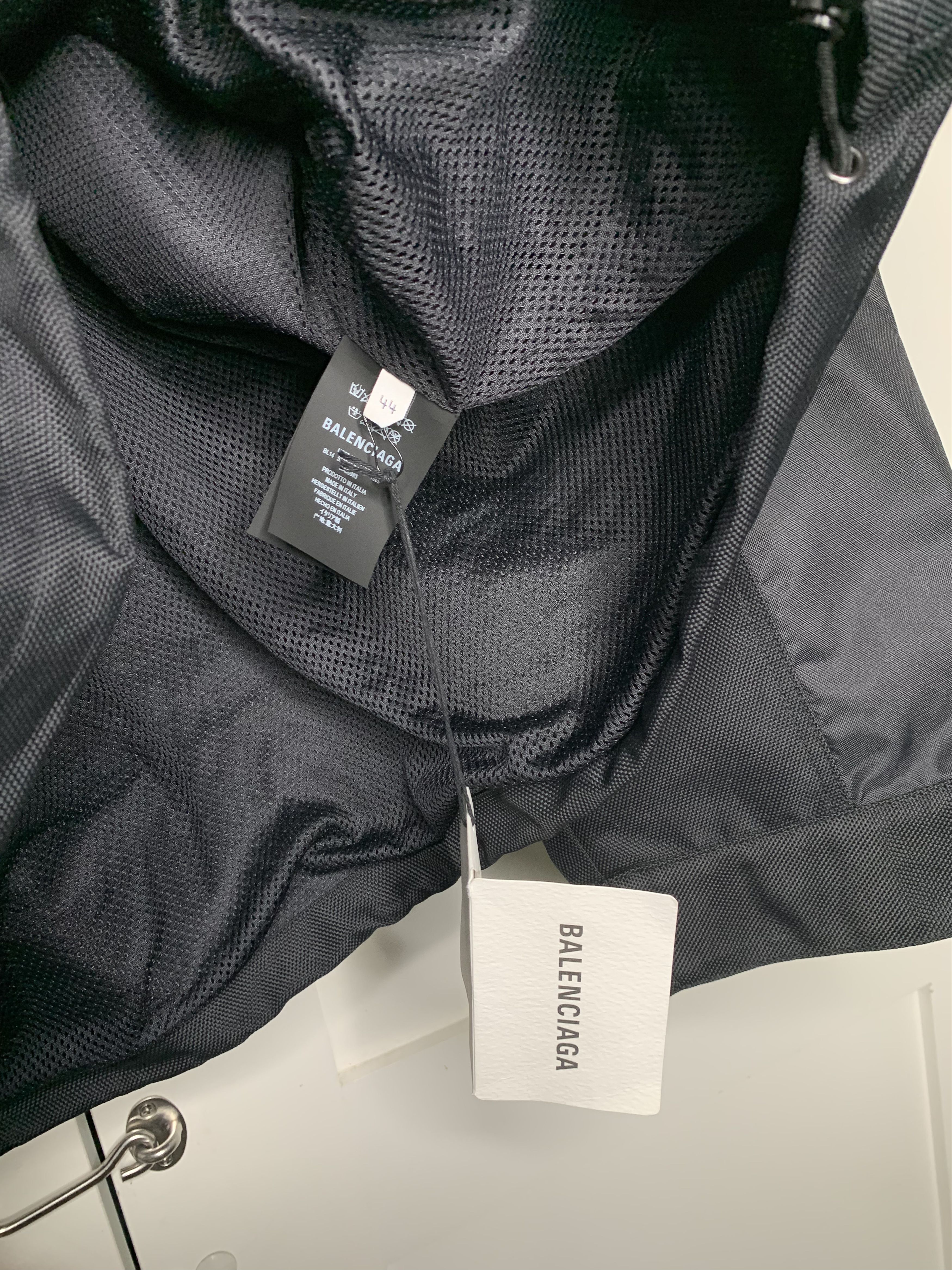 Balenciaga Balenciaga 80s Logo Black Windbreaker Nylon Jacket Size US M / EU 48-50 / 2 - 9 Thumbnail