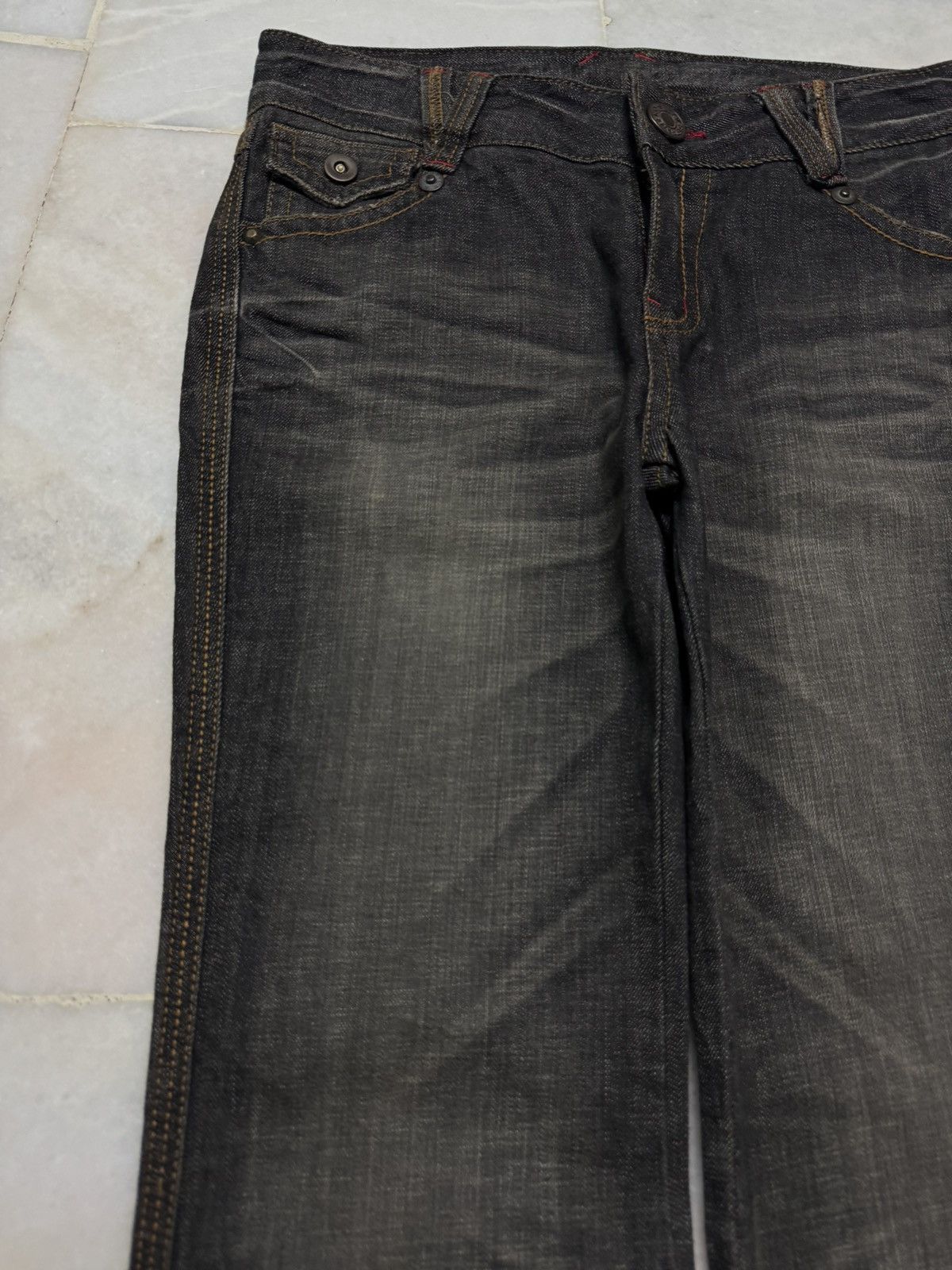 Tornado Mart BELL BOTTOM VINTAGE JAPANESE MUDWASHED FLARE DARK DENIM Size US 29 - 5 Thumbnail