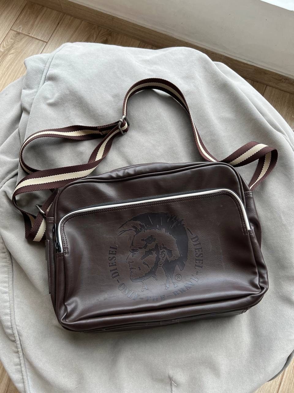 Diesel Diesel Leather Shoulder Bag Brown Big Logo Vintage Size ONE SIZE - 2 Thumbnail