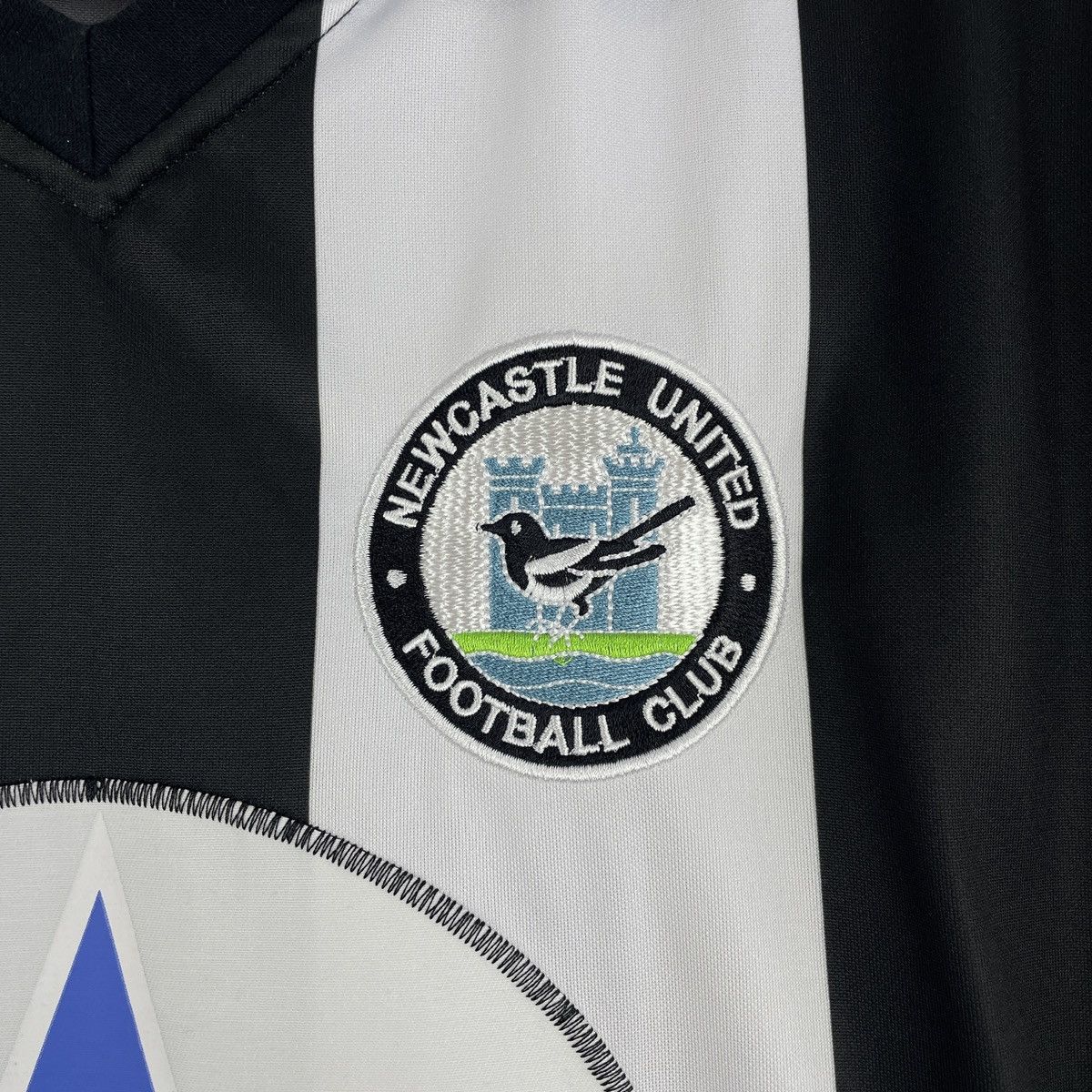 Vintage Newcastle United Retro Score Draw Home Jersey Shirt 1982 Size US L / EU 52-54 / 3 - 2 Thumbnail