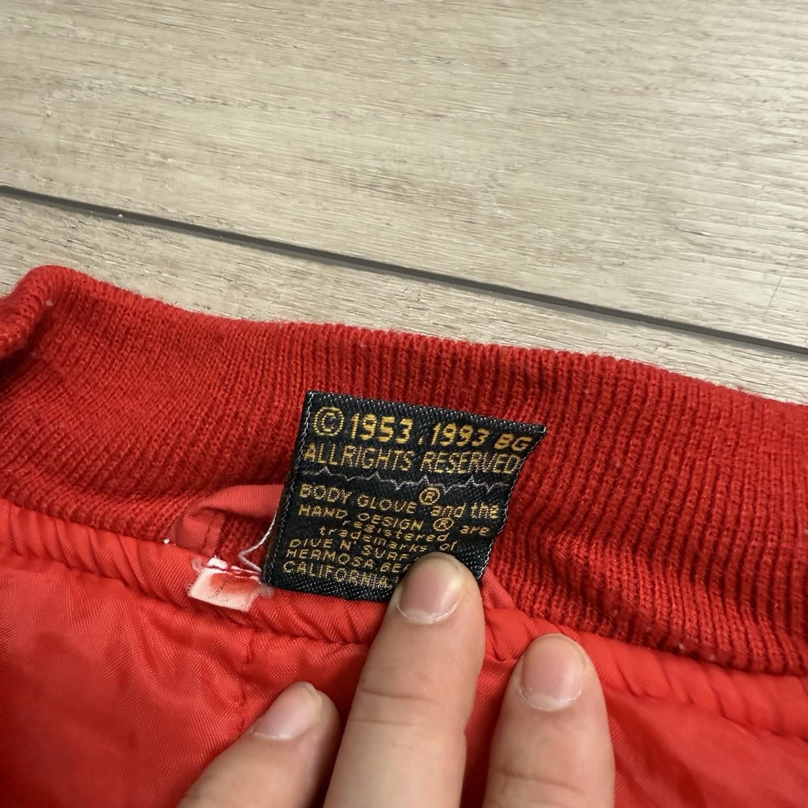 Body Glove Vintage 1993 Body Glove Red Nylon Bomber Jacket Size L Size US L / EU 52-54 / 3 - 5 Thumbnail