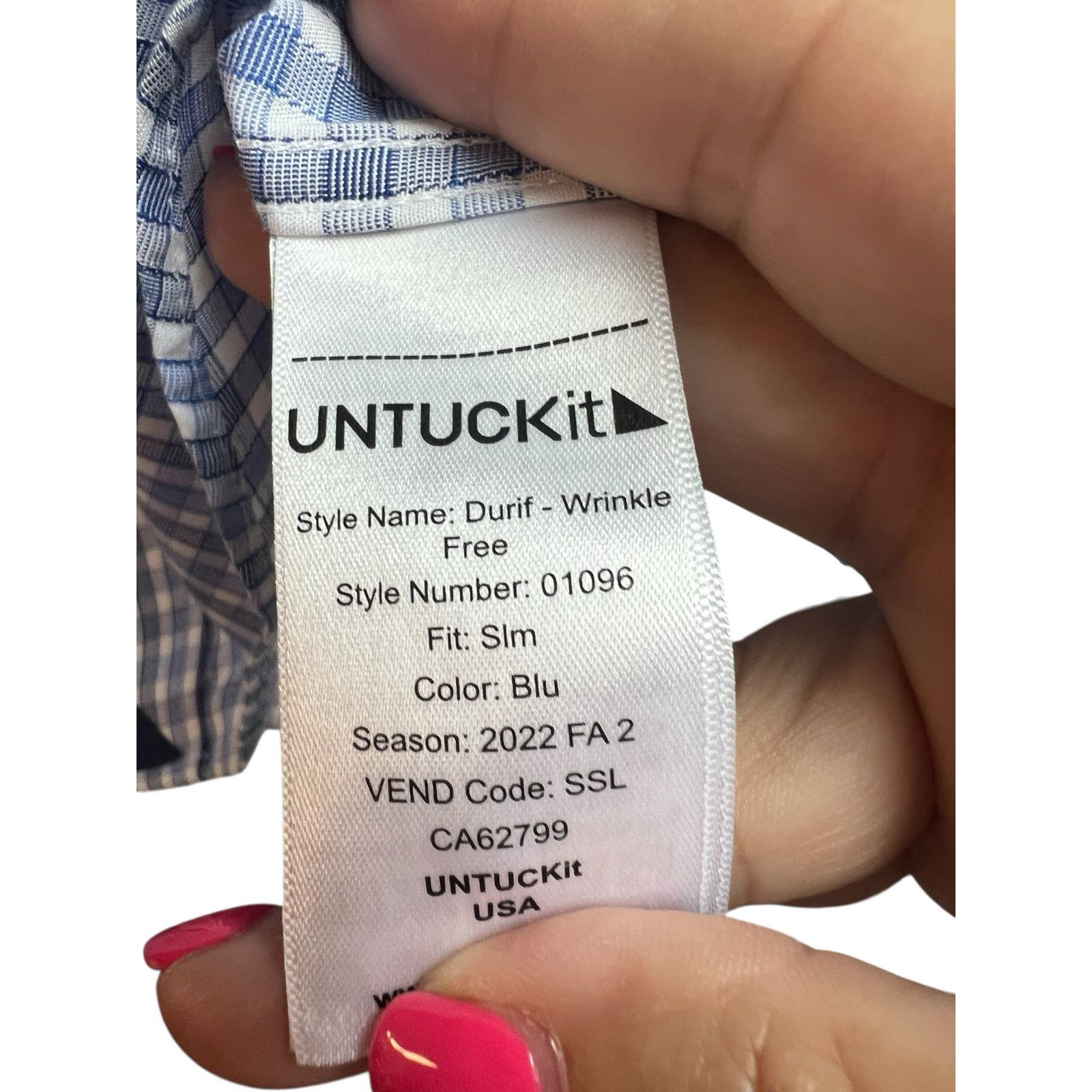 UNTUCKit UNTUCKit Men's Slim Fit 100% Cotton Wrinkle Free Medium Size US M / EU 48-50 / 2 - 6 Thumbnail