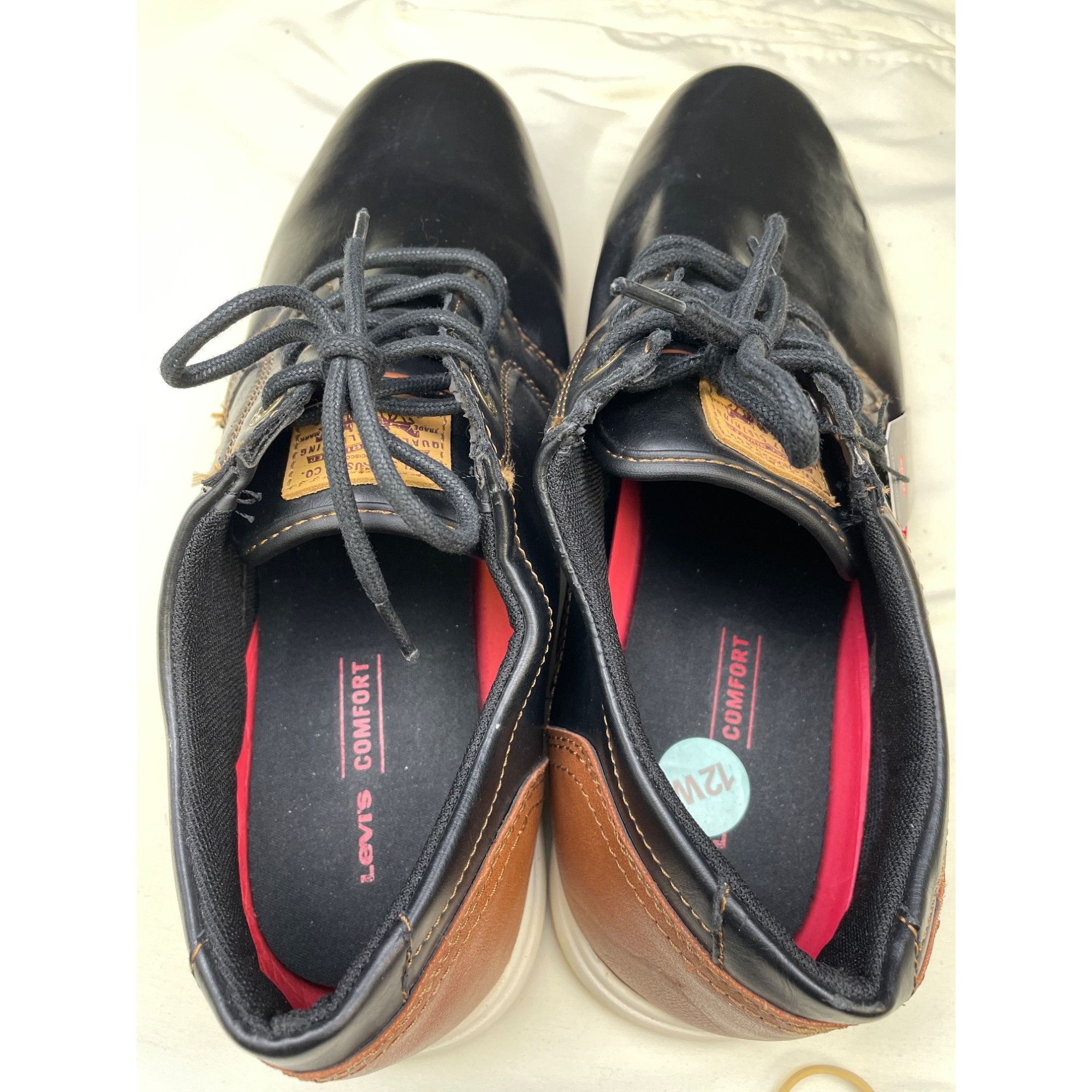 Levi's Levis Mens Black Leather Shoes Oxfords Casual Size 12W SKU 6 Size US 12 / EU 45 - 8 Thumbnail