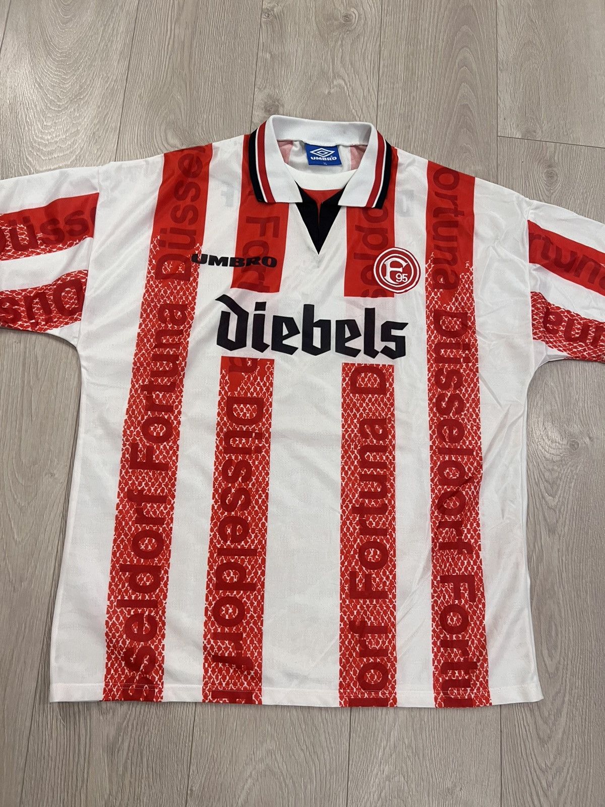 Image of Soccer Jersey x Umbro New Vintage 90's Fortuna Dusseldorf Home Soccer Kit 1996-98 in Red (Size XL)