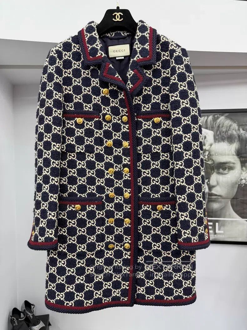 Gucci Full logo coat