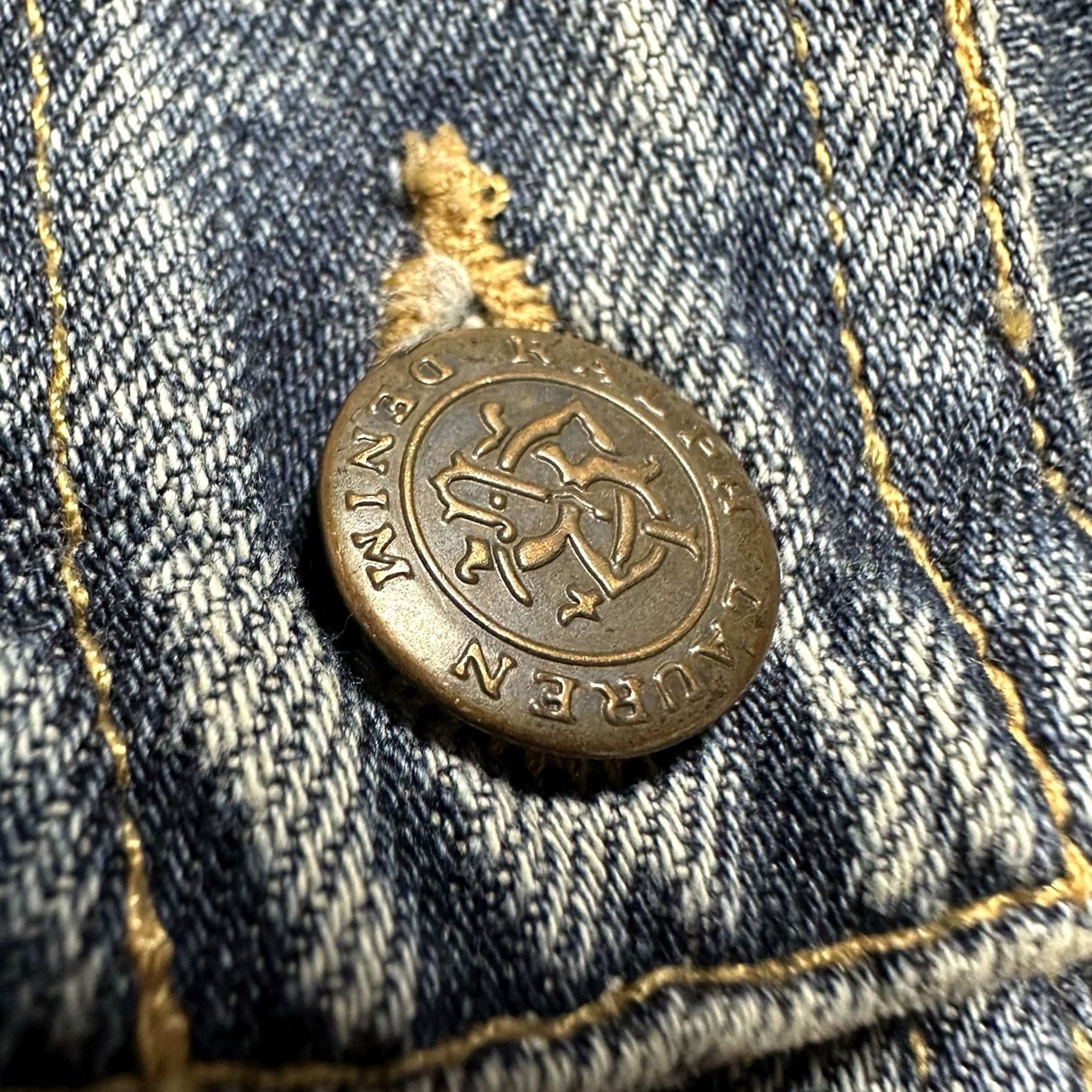 Ralph Lauren VINTAGE Ralph Lauren Jacket Womens XS Blue Denim Distressed 90s Trucker Jean GUC Size 26" / US 2 / IT 38 - 3 Thumbnail