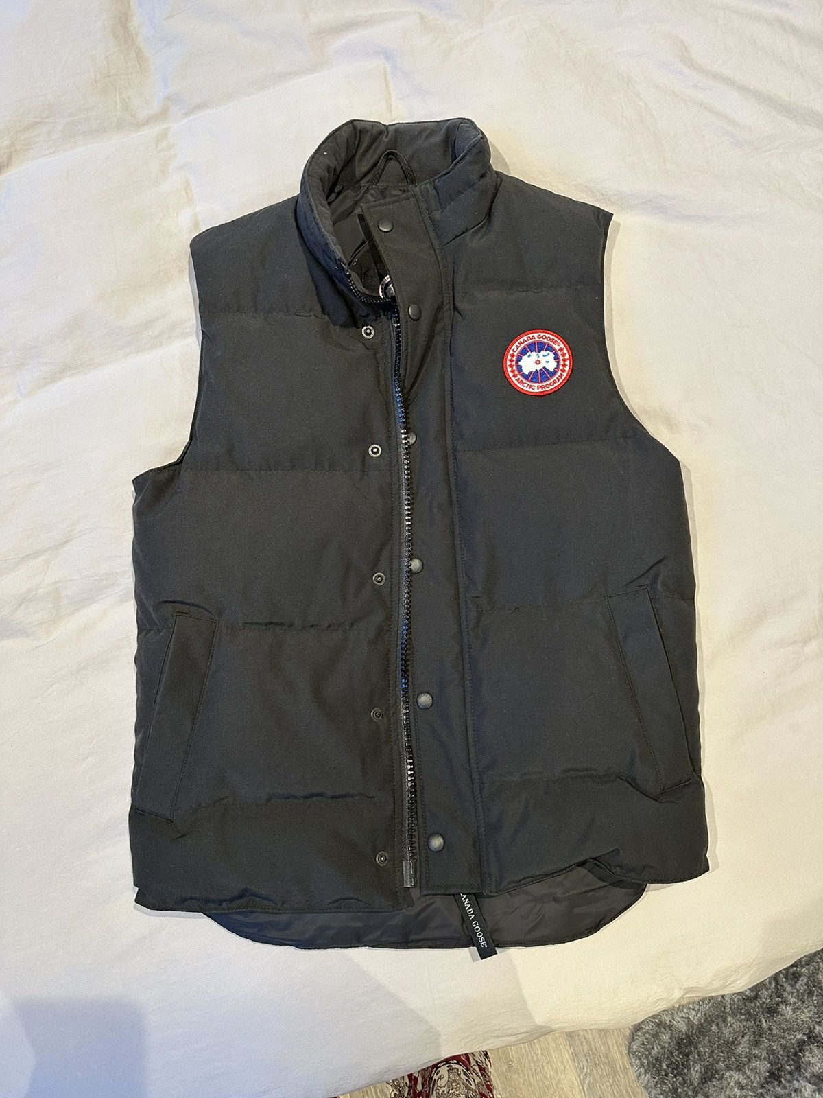 image of Canada Goose Garson Feather Down Gilet Vest in Black, Men's (Size Small)