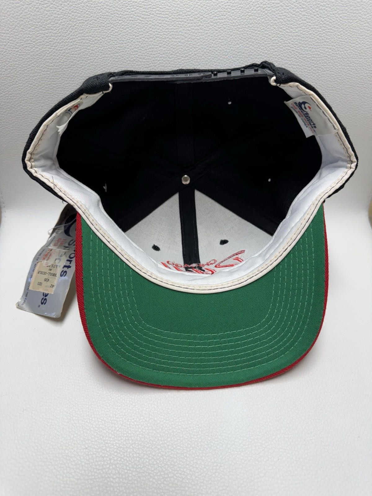 NBA × Sports Specialties Vintage NWT NBA Chicago Bulls Sports Specialties Script Hat Size ONE SIZE - 5 Thumbnail