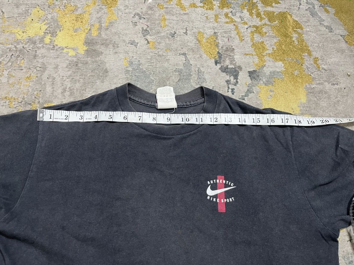 Vintage Vintage 90s NIKE DUNK Tshirt Size US S / EU 44-46 / 1 - 10 Thumbnail