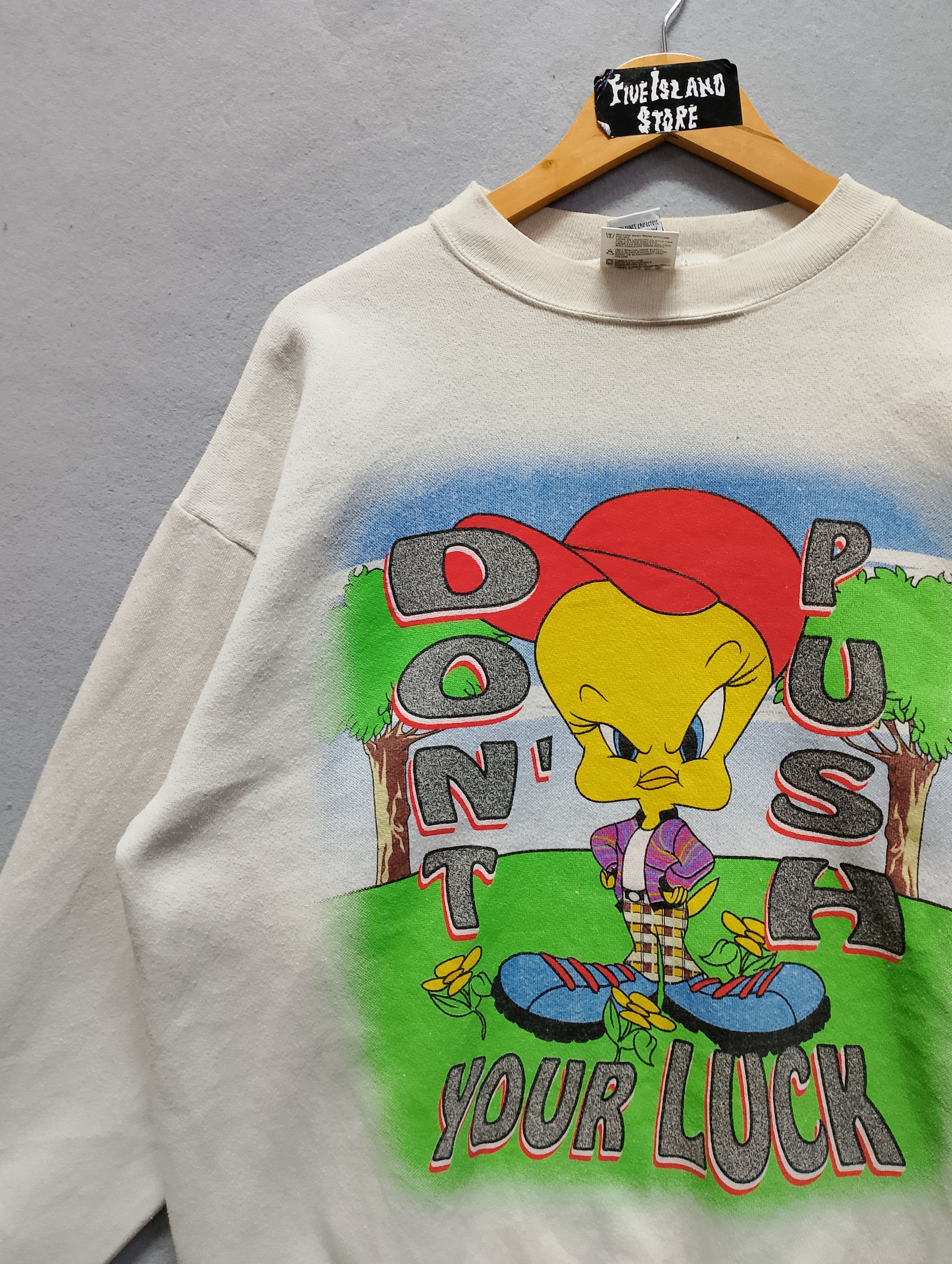 Vintage Vintage 1997 Warner Bros Tweety Bird Sweatshirt Size US L / EU 52-54 / 3 - 6 Thumbnail