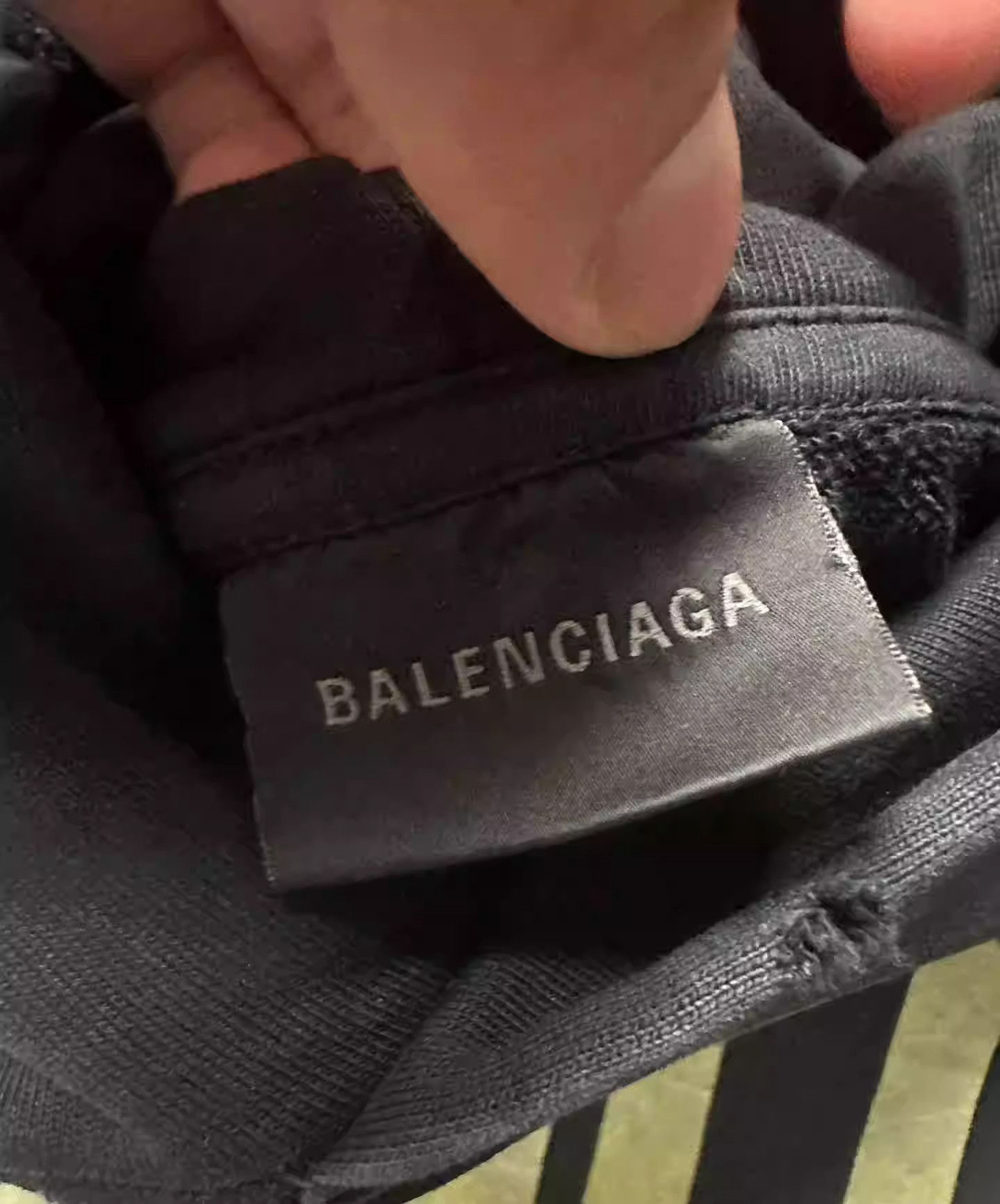 Balenciaga Balenciaga Duct Tape Short Sleeve Size US L / EU 52-54 / 3 - 2 Thumbnail