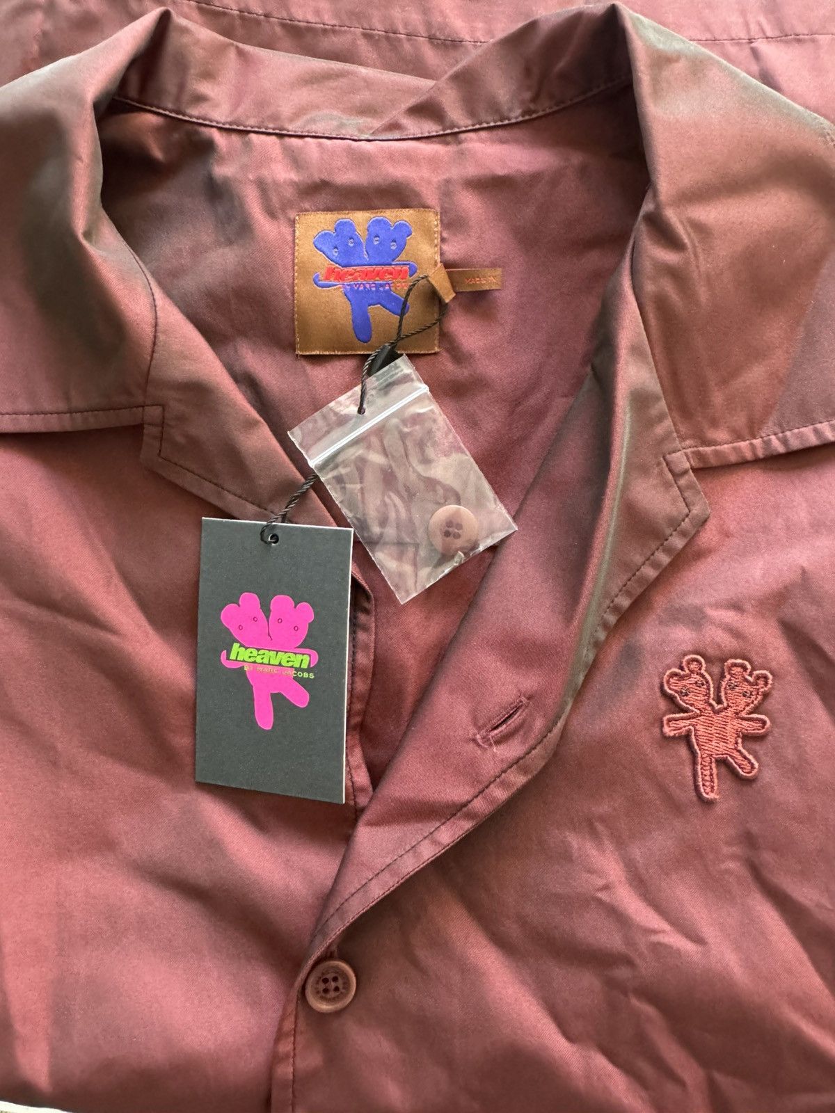 Heaven by Marc Jacobs Burgundy Tiny Teddy Taffeta Short Sleeve Shirt Size US XXL / EU 58 / 5 - 2 Thumbnail