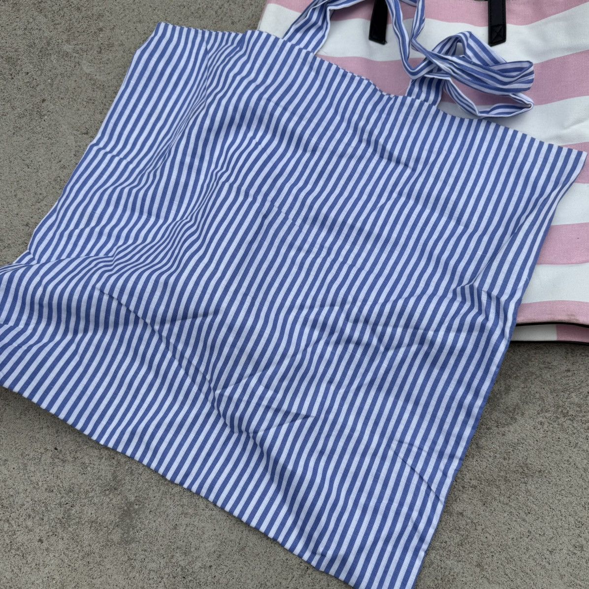 Victoria's Secret × Zara NWT Victoria's Secret XO Victoria Limited Edition + Zara Bag Size ONE SIZE - 12 Thumbnail