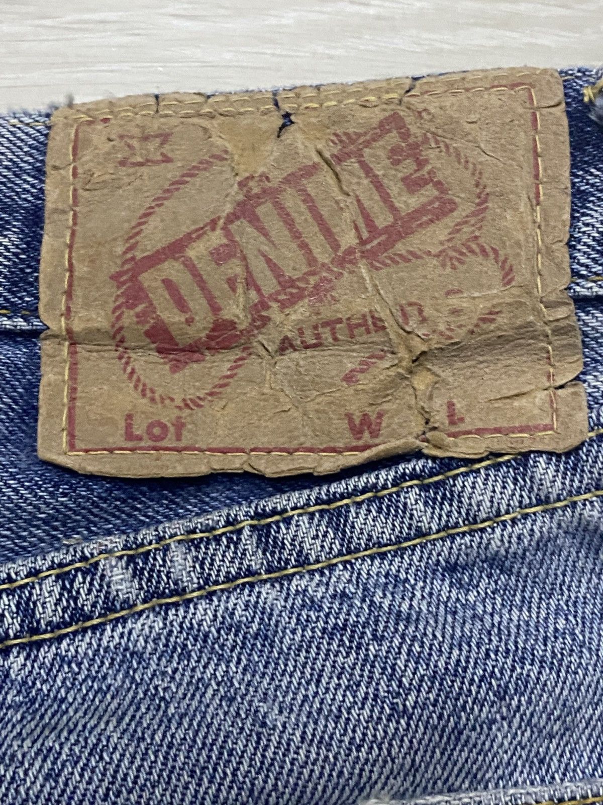 Denime Vintage DENIME 89 Selvedge Light Wash Distressed Baggy Jeans Size US 28 / EU 44 - 14 Thumbnail