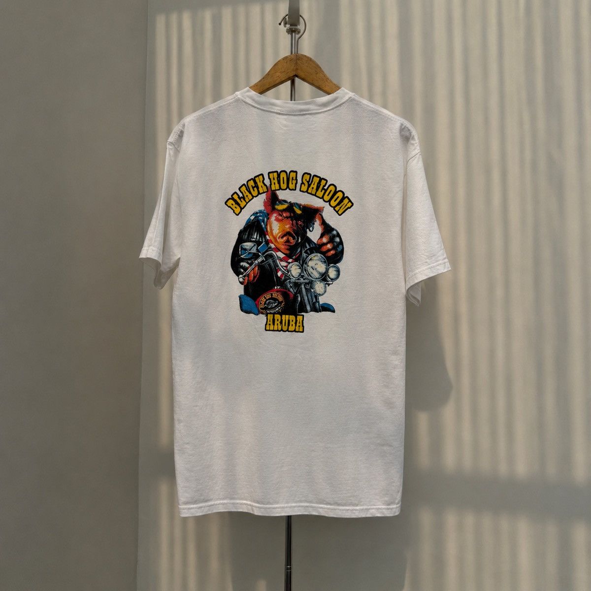 Vintage Vintage Black Hog Saloon Aruba Biker Pig Graphic T-Shirt Size US L / EU 52-54 / 3 - 1 Thumbnail