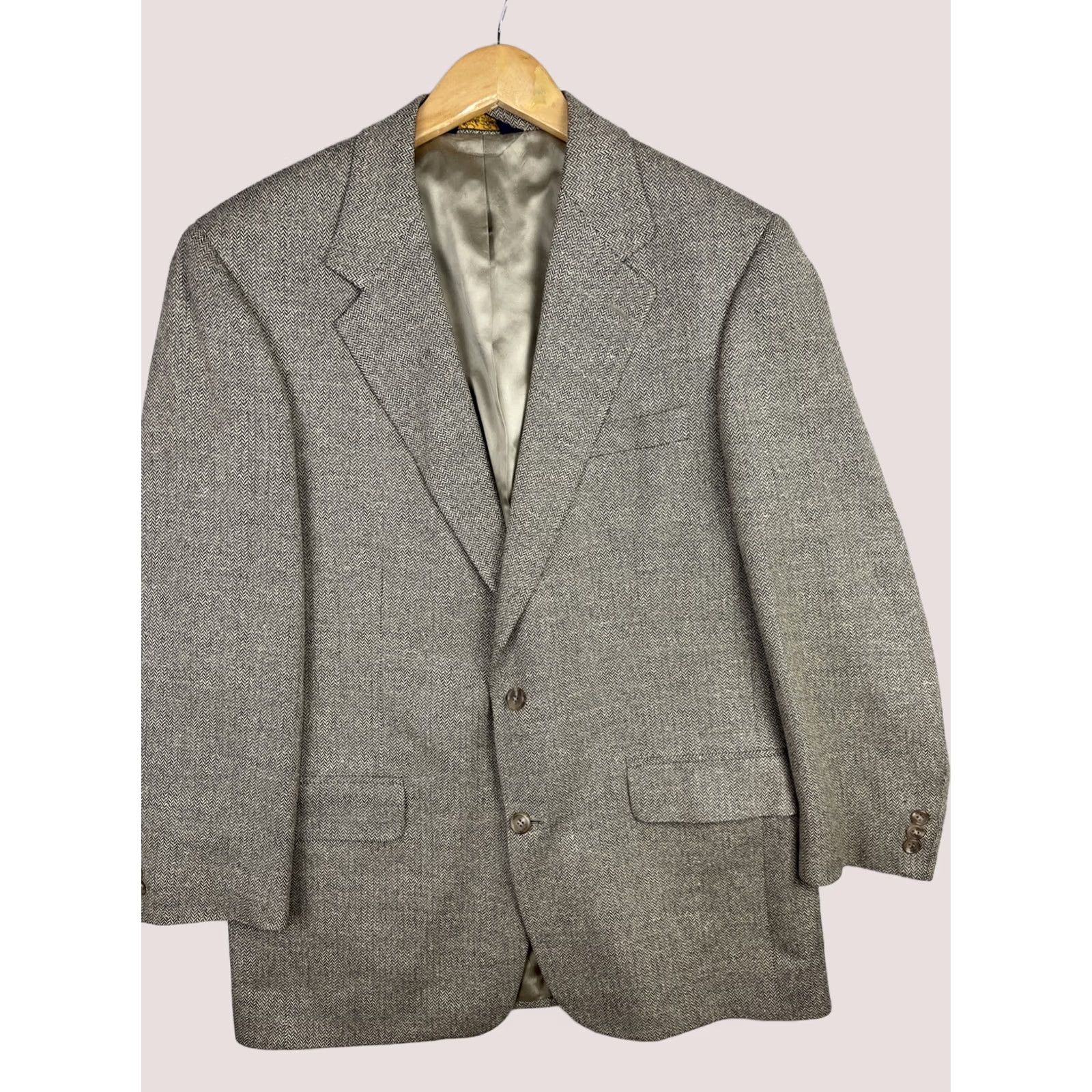 Brooks Brothers VINTAGE Brooks Brothers Jacket Mens 40 Brown Herringbone Sport Coat Blazer Wool Tweed USA Regular Sized Mens Size 40R - 1 Thumbnail