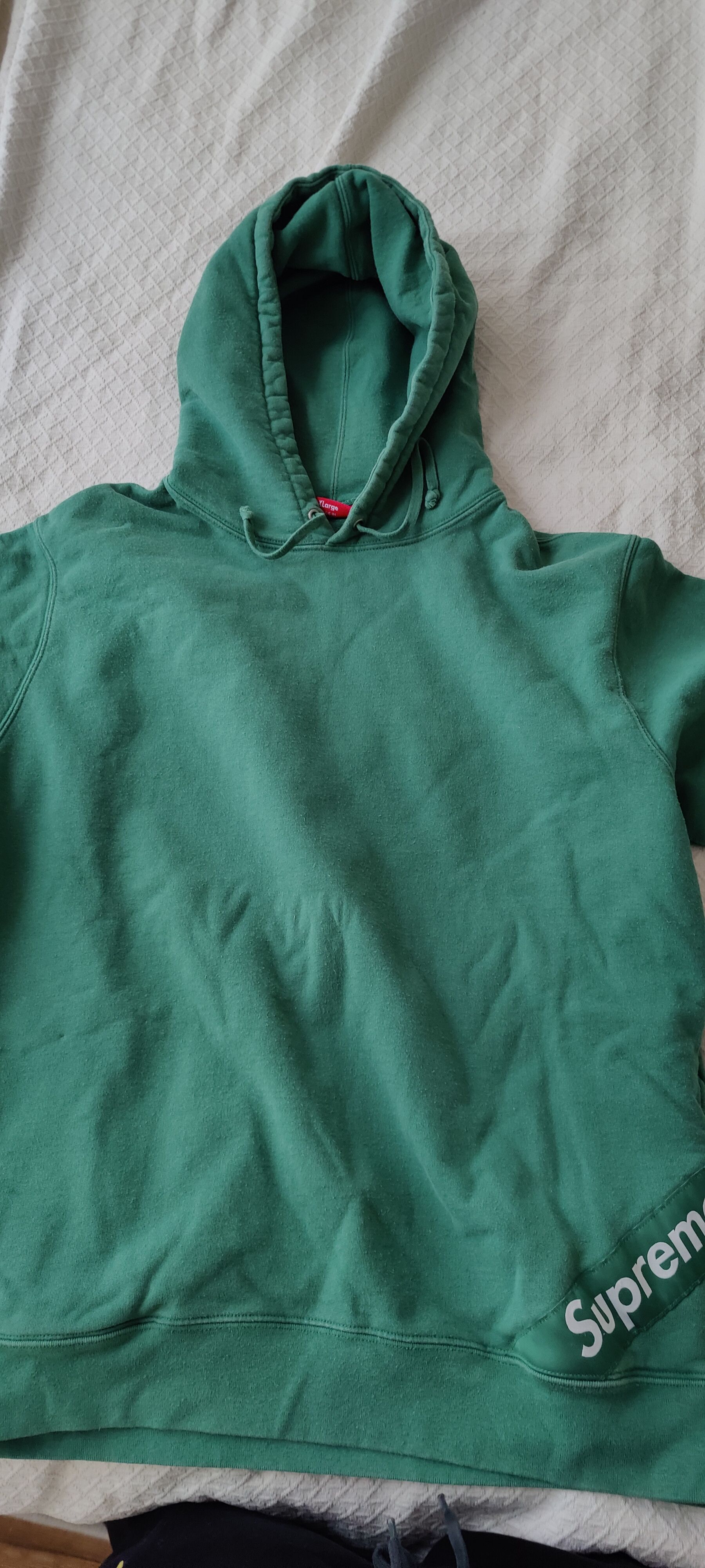 Supreme Supreme Corner Label Hooded Sweatshirt in Light Pine Size US XL / EU 56 / 4 - 1 Thumbnail