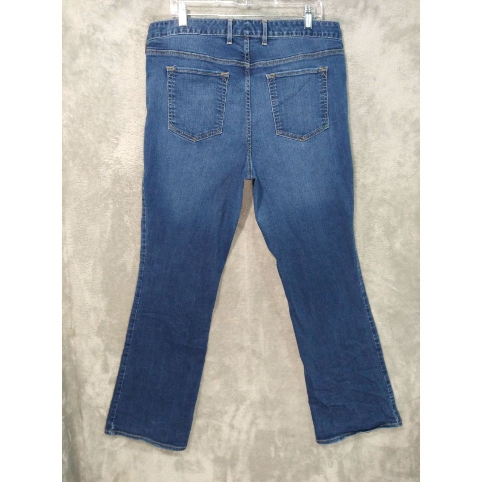 Eddie Bauer Eddie Bauer Jeans Womens 18 Blue Denim Slightly Curvy Bootcut Dark Wash Stretch Jeans Women 18 Plus Blue Eddie Bauer」を Size 40" / US 18 - 2 Thumbnail