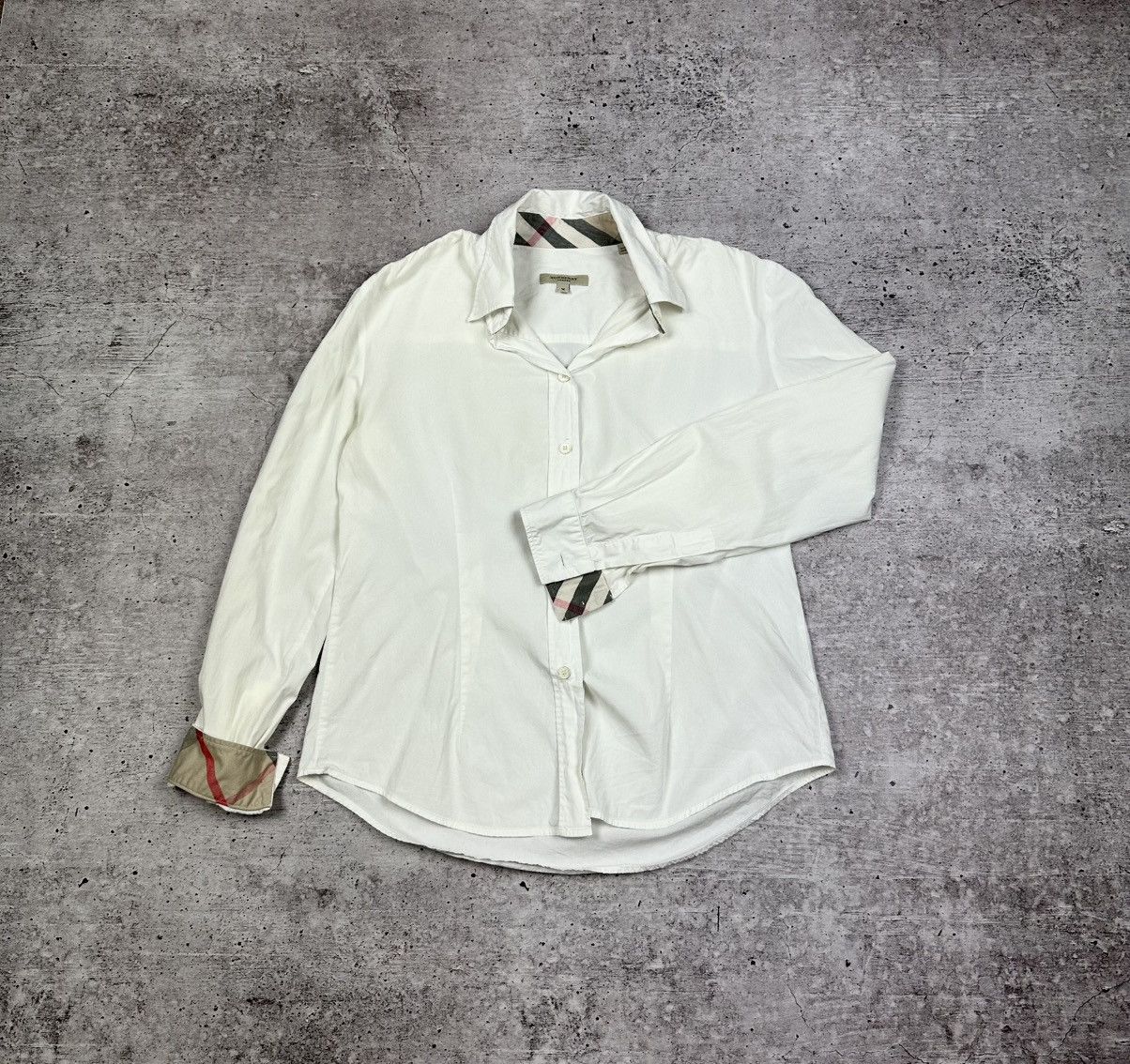 Burberry Women's Burberry Vintage Nova Check Sleeves Button Up Shirt Size M / US 6-8 / IT 42-44 - 1 Thumbnail
