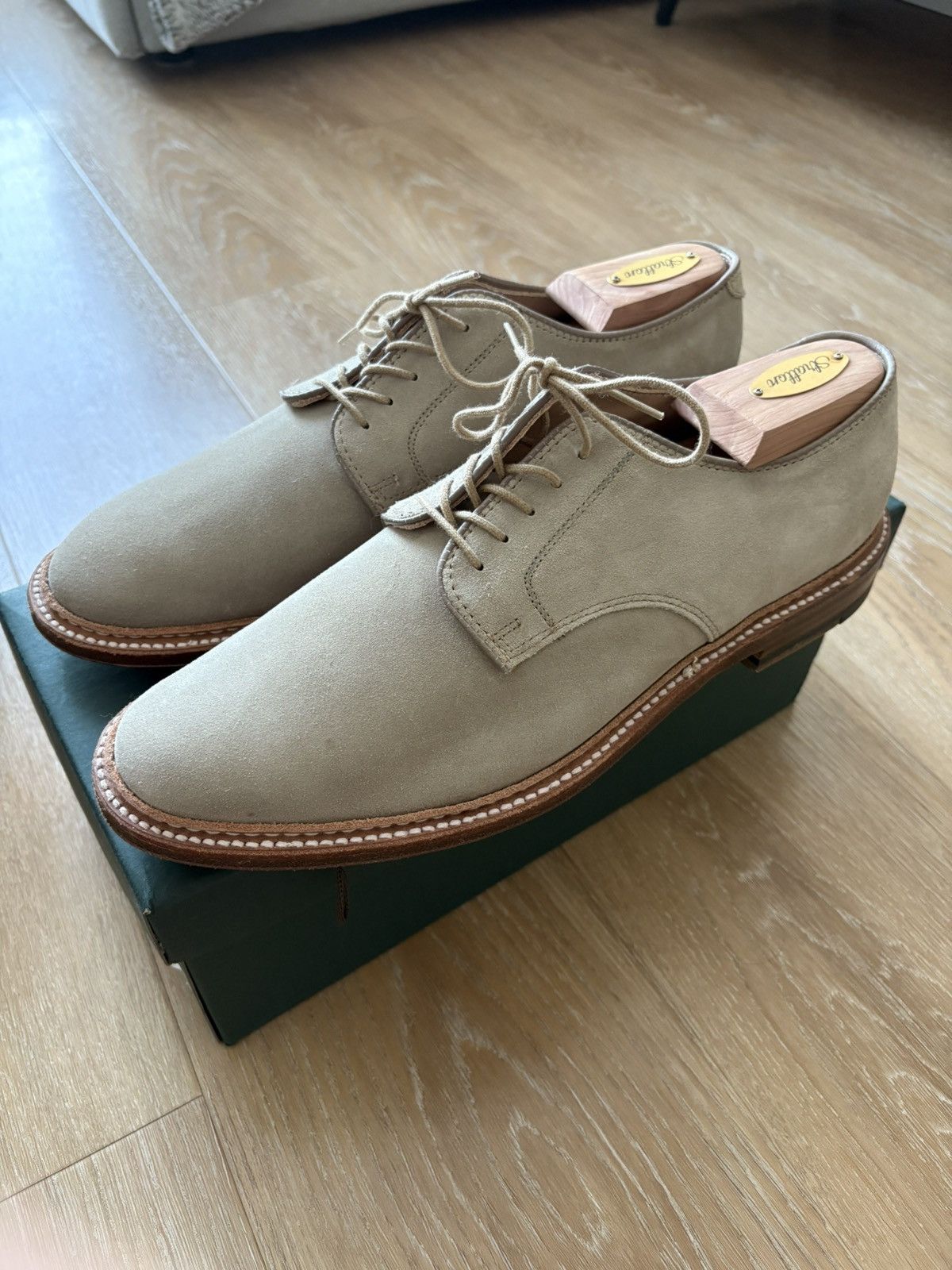 Alden Alden plain-toe Dover bluchers. Size US 9.5 / EU 42-43 - 1 Thumbnail