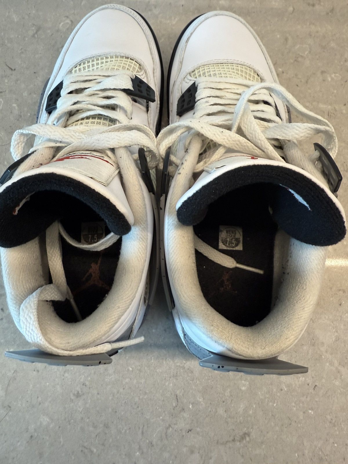 Jordan Brand Size 7.5 - Nike Air Jordan Retro 4 White Cement Size US 7.5 / EU 40-41 - 5 Thumbnail