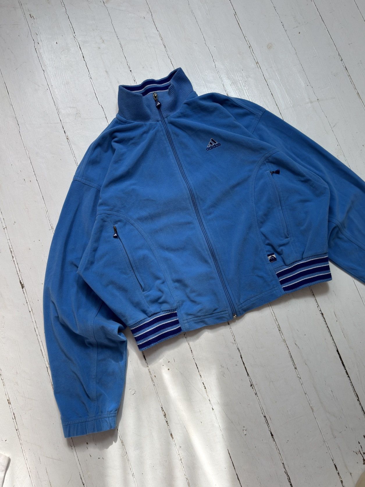 Adidas VINTAGE ADIDAS MINI LOGO VELVET BOXY FIT ZIP UP JACKET Size M / US 6-8 / IT 42-44 - 5 Thumbnail