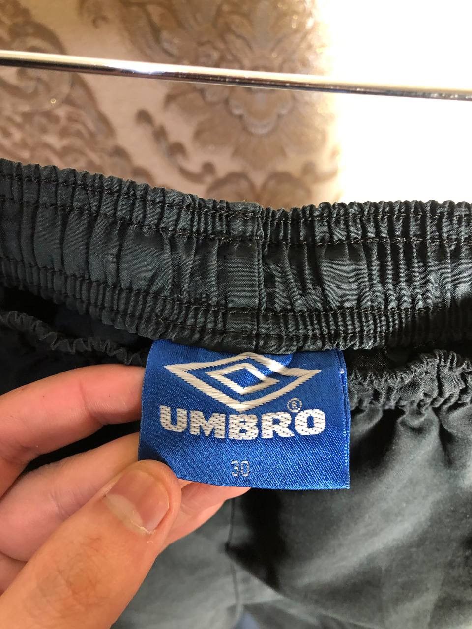 Umbro VINTAGE UMBRO FC MANCHESTER UNITED ENGLAND SOCCER JERSEY 90s Size US S / EU 44-46 / 1 - 4 Thumbnail