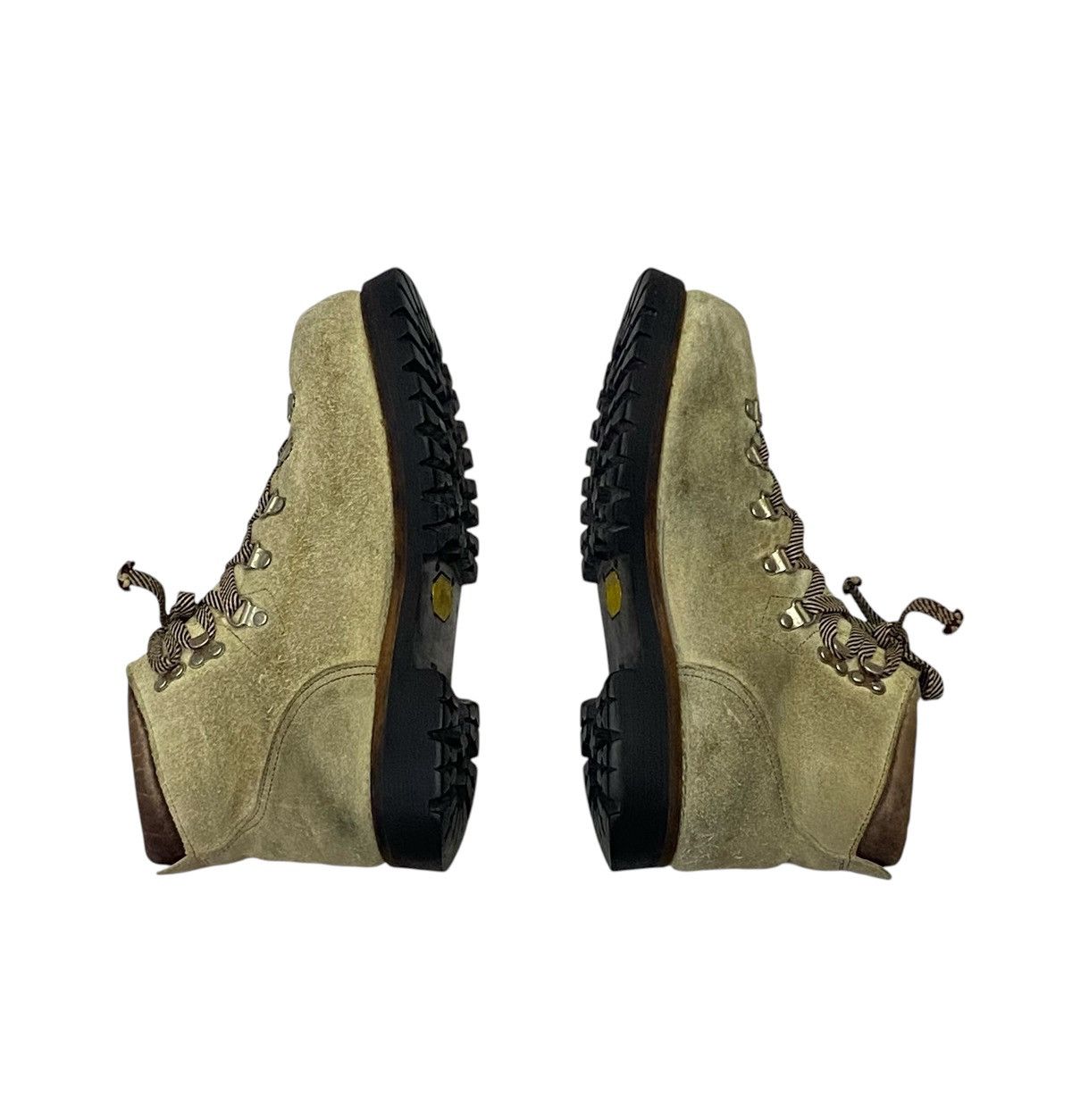 Bape Rare🔥A Bathing Ape 978 - FW -01 Suede Beige Boots Size US 9 / EU 42 - 7 Thumbnail