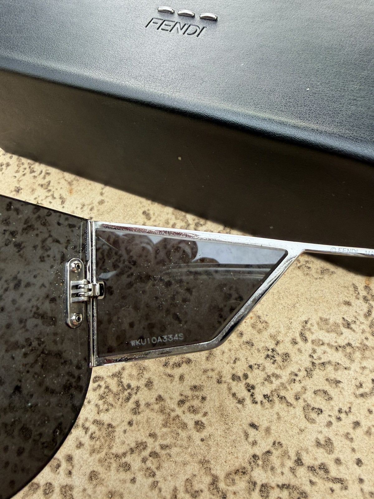Fendi Fendi Sunglasses FF M0093/S Size ONE SIZE - 6 Thumbnail